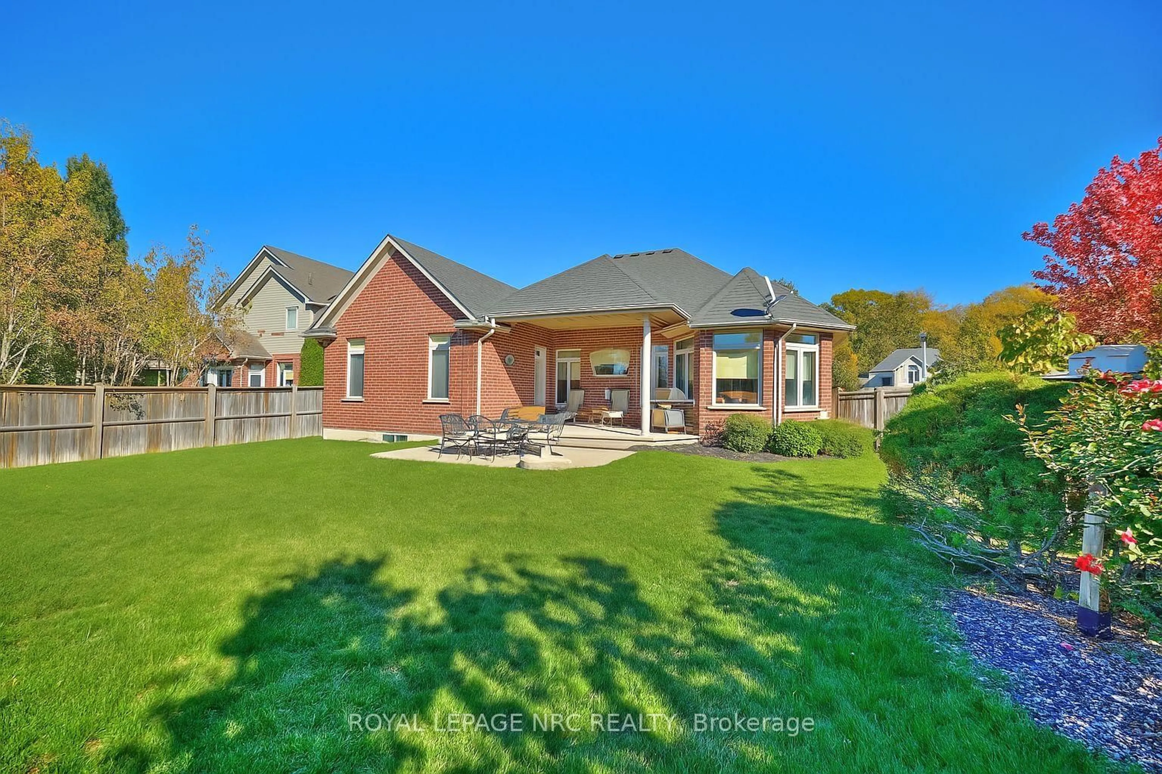 Home with brick exterior material, water/lake/river/ocean view for 45 Timber Creek Cres, Pelham Ontario L3E 0P3