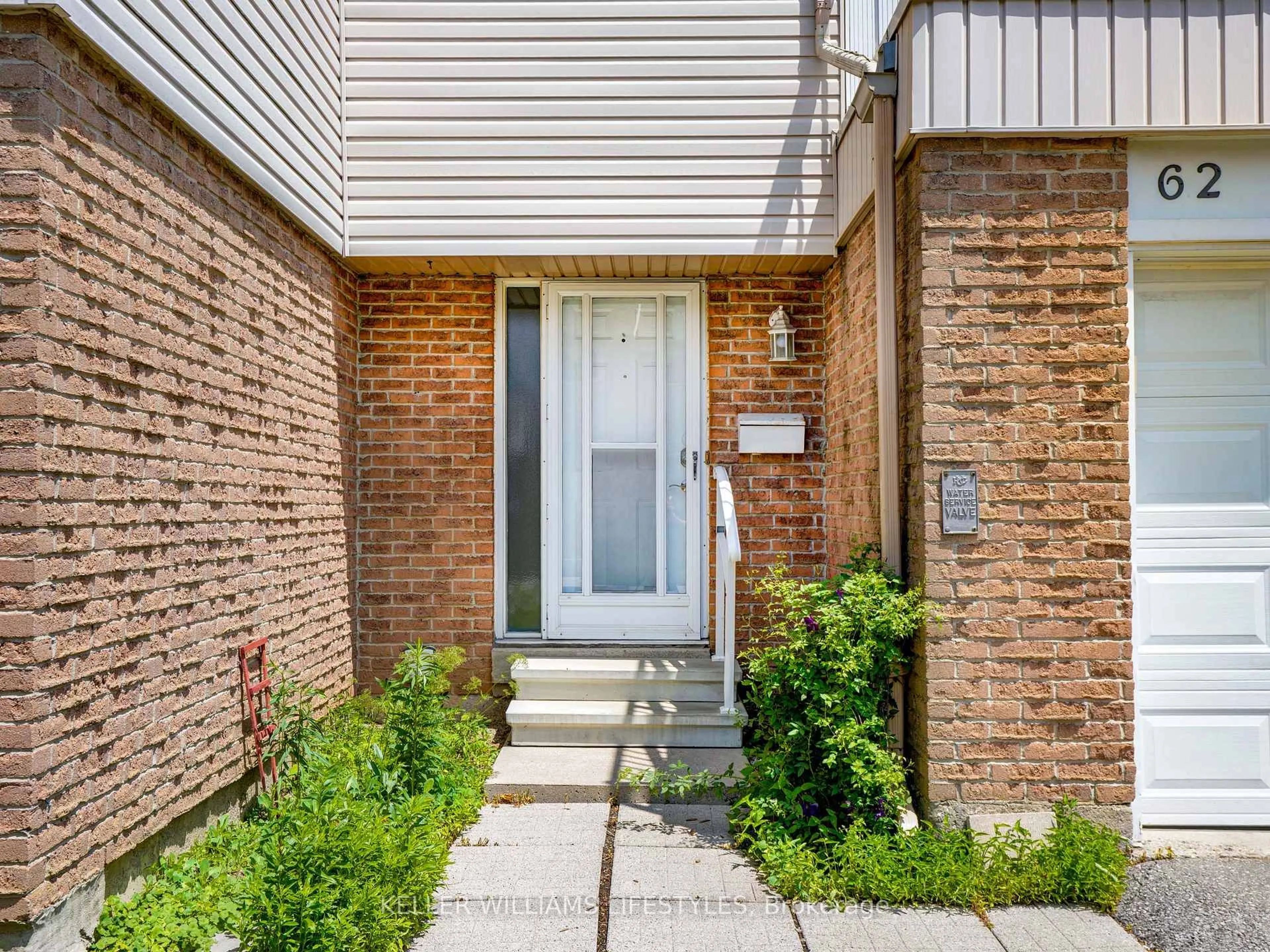 Unknown for 500 Osgoode Dr #62, London South Ontario N6E 2G9