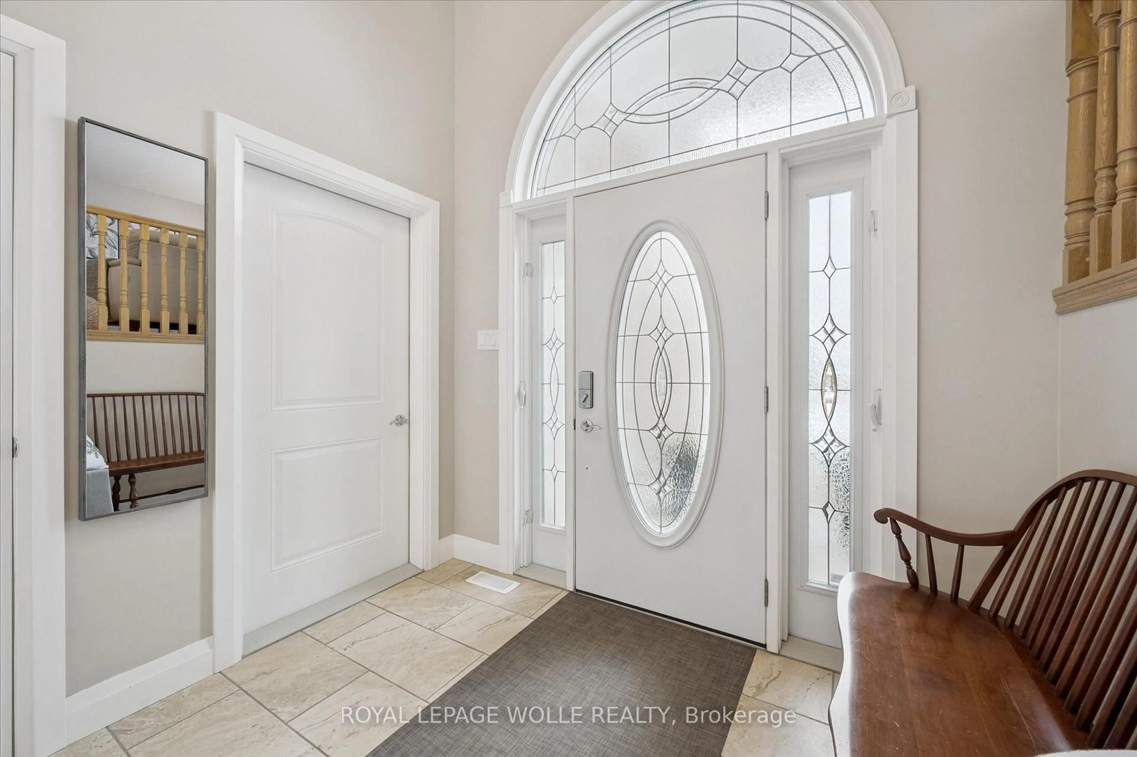 Indoor entryway for 4130 Weimar Line, Wellesley Ontario N0B 2T0