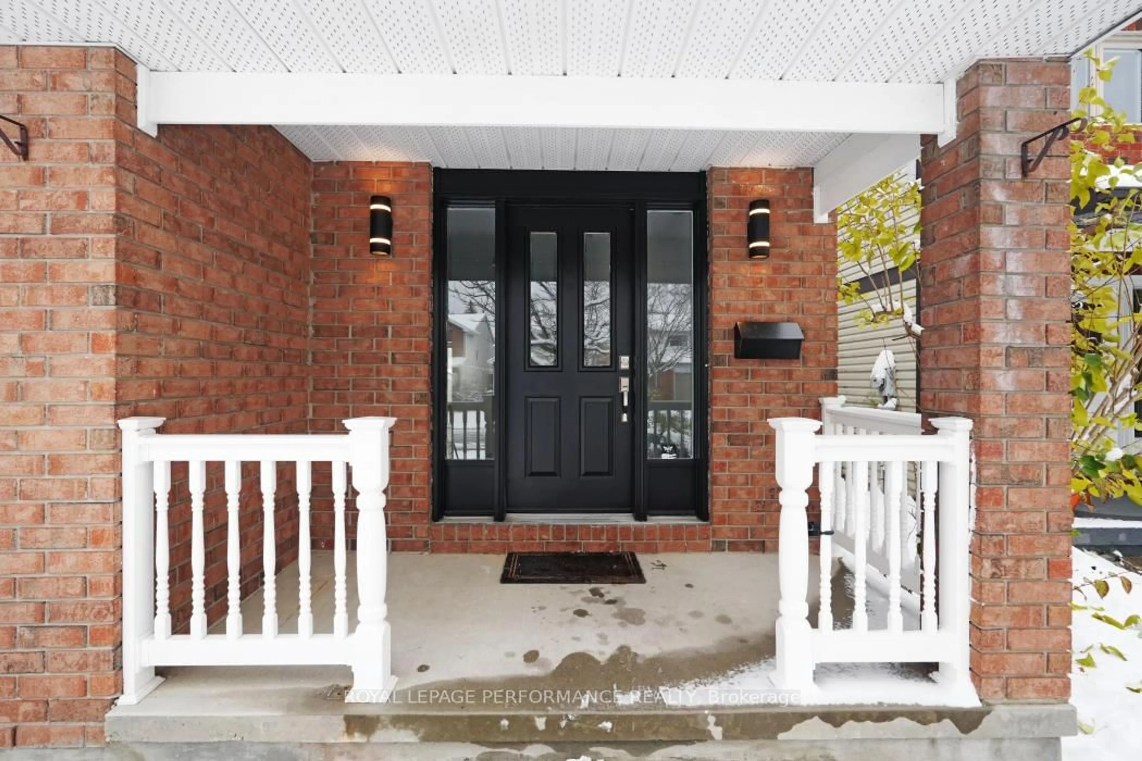 Unknown for 41 Saddle Cres, Ottawa Ontario K1G 5L4