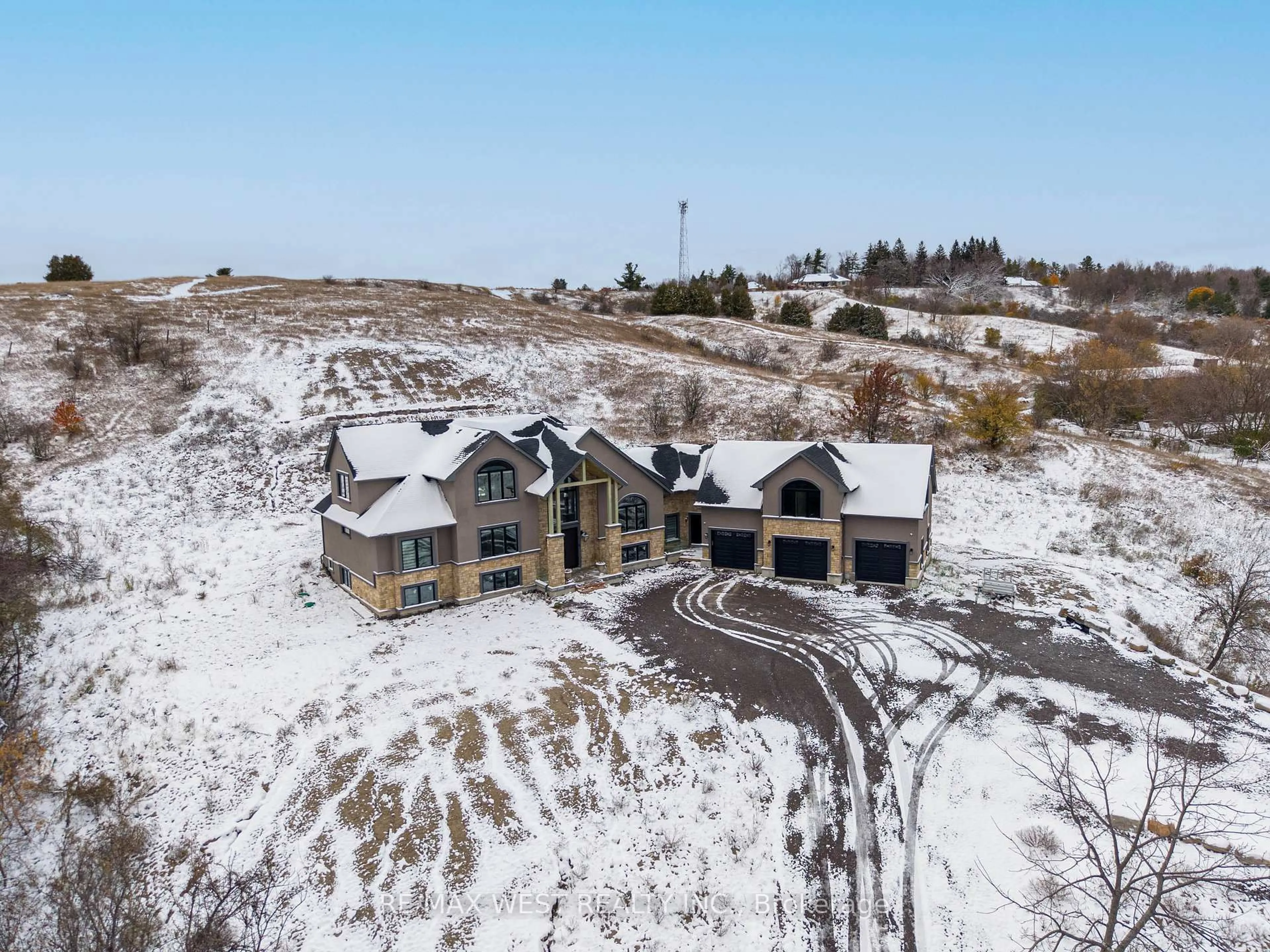 A pic from outside/outdoor area/front of a property/back of a property/a pic from drone, building for 12846 County Road 2 Rd, Cramahe Ontario K0K 1S0