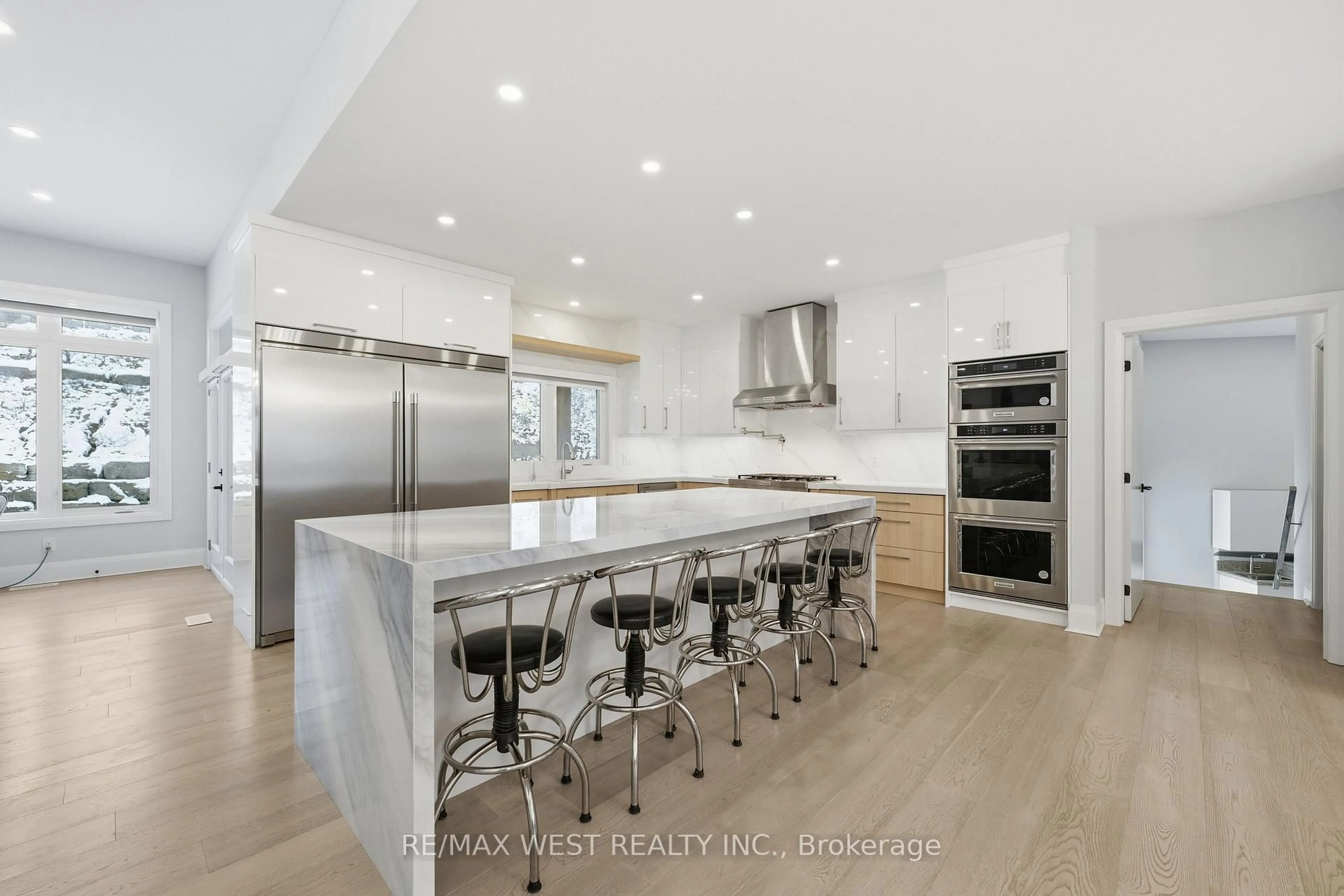 Contemporary kitchen, unknown for 12846 County Road 2 Rd, Cramahe Ontario K0K 1S0