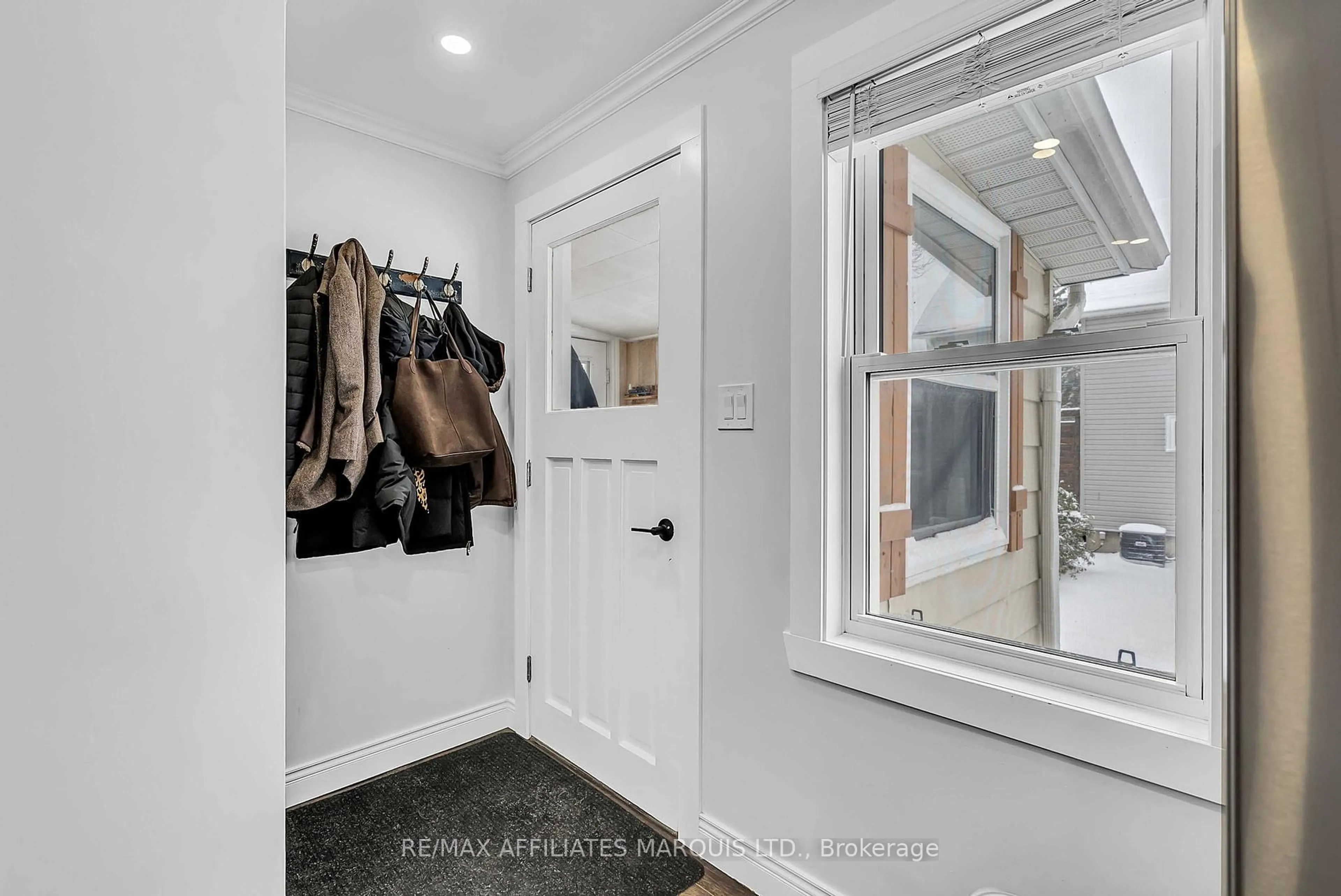 Indoor entryway for 24 Bethune Ave, South Stormont Ontario K0C 1P0