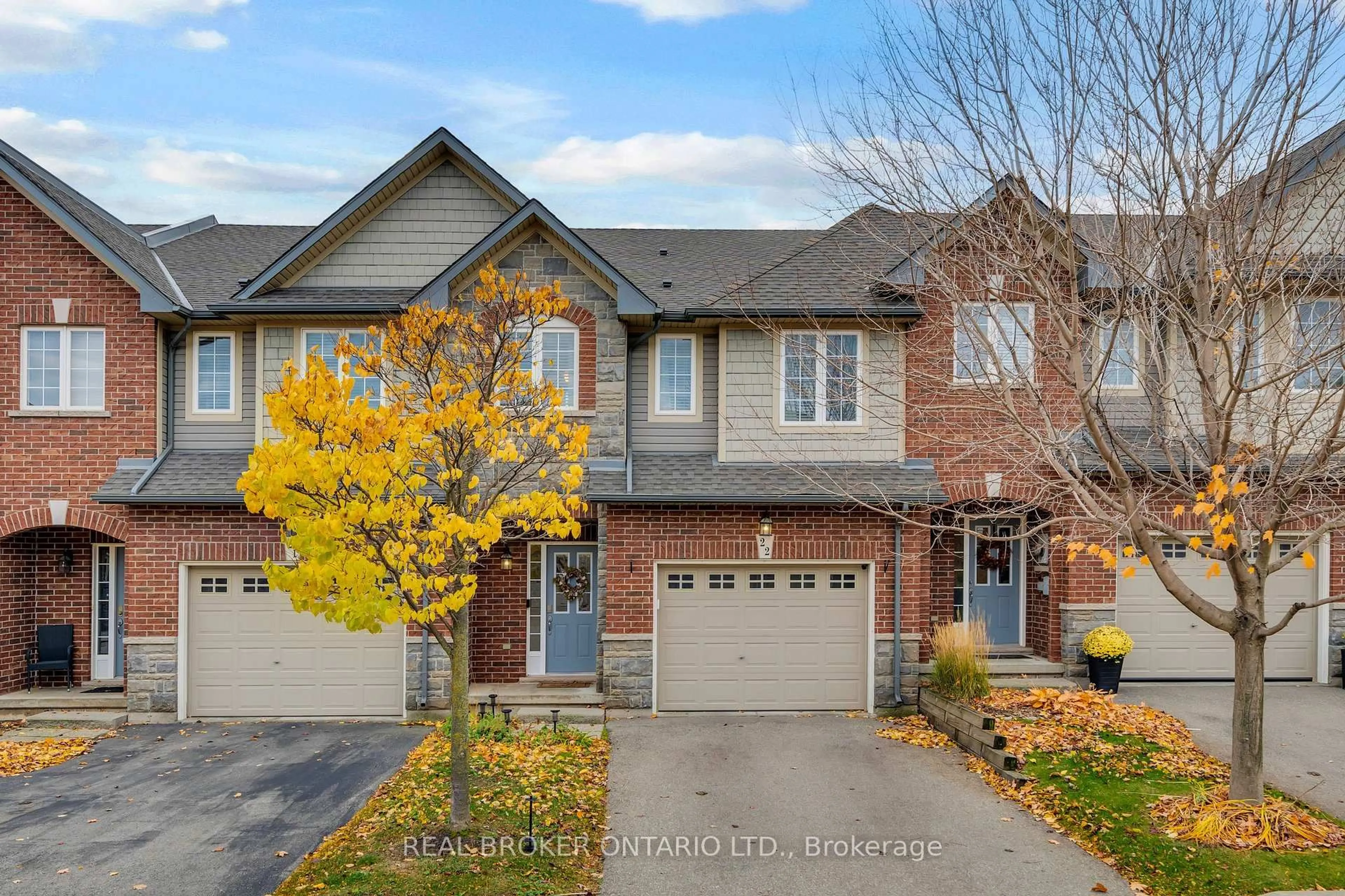 Home with brick exterior material, street for 40 Dartmouth Gate #22, Hamilton Ontario L8E 0C4