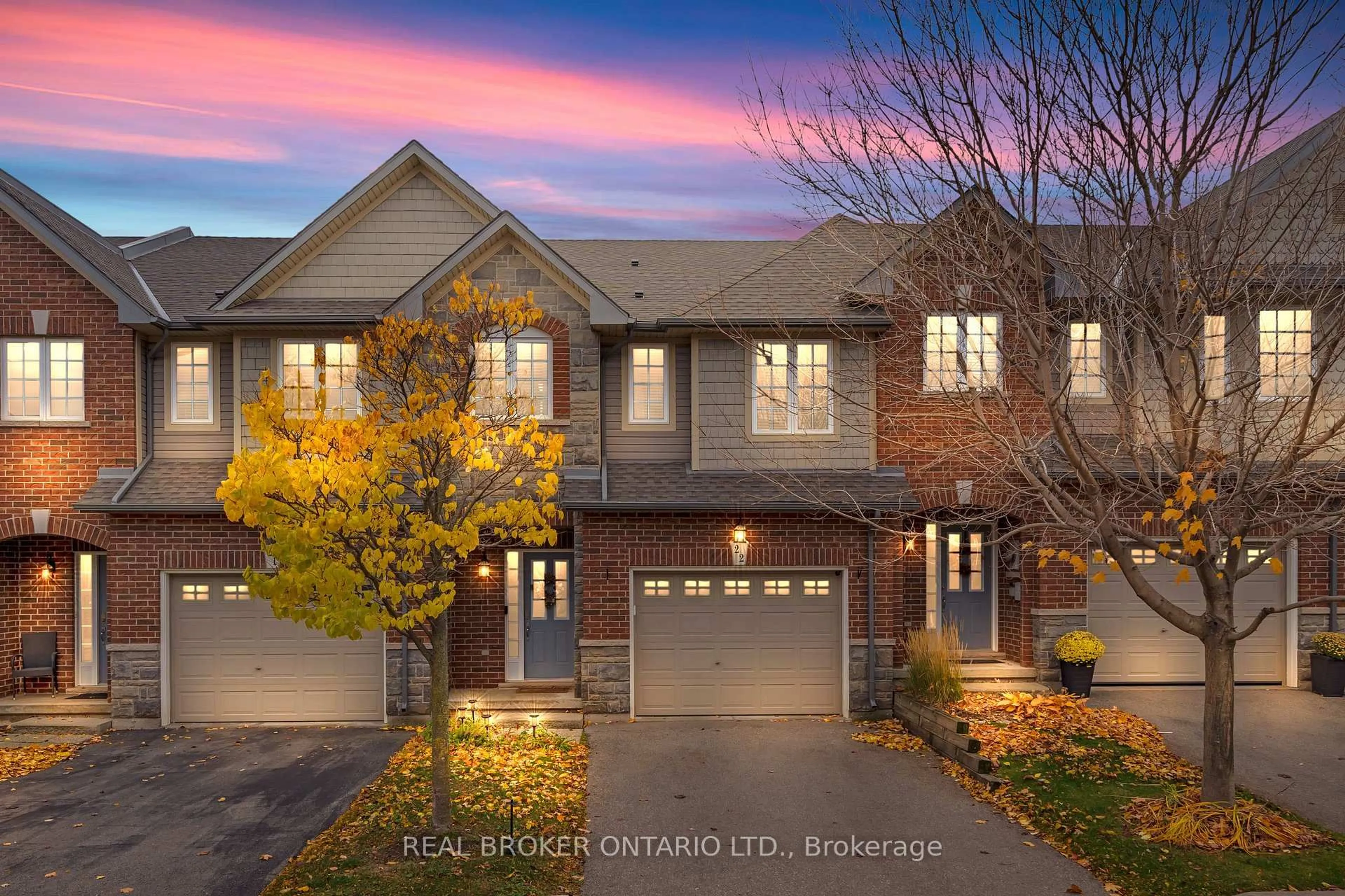 Home with brick exterior material, street for 40 Dartmouth Gate #22, Hamilton Ontario L8E 0C4