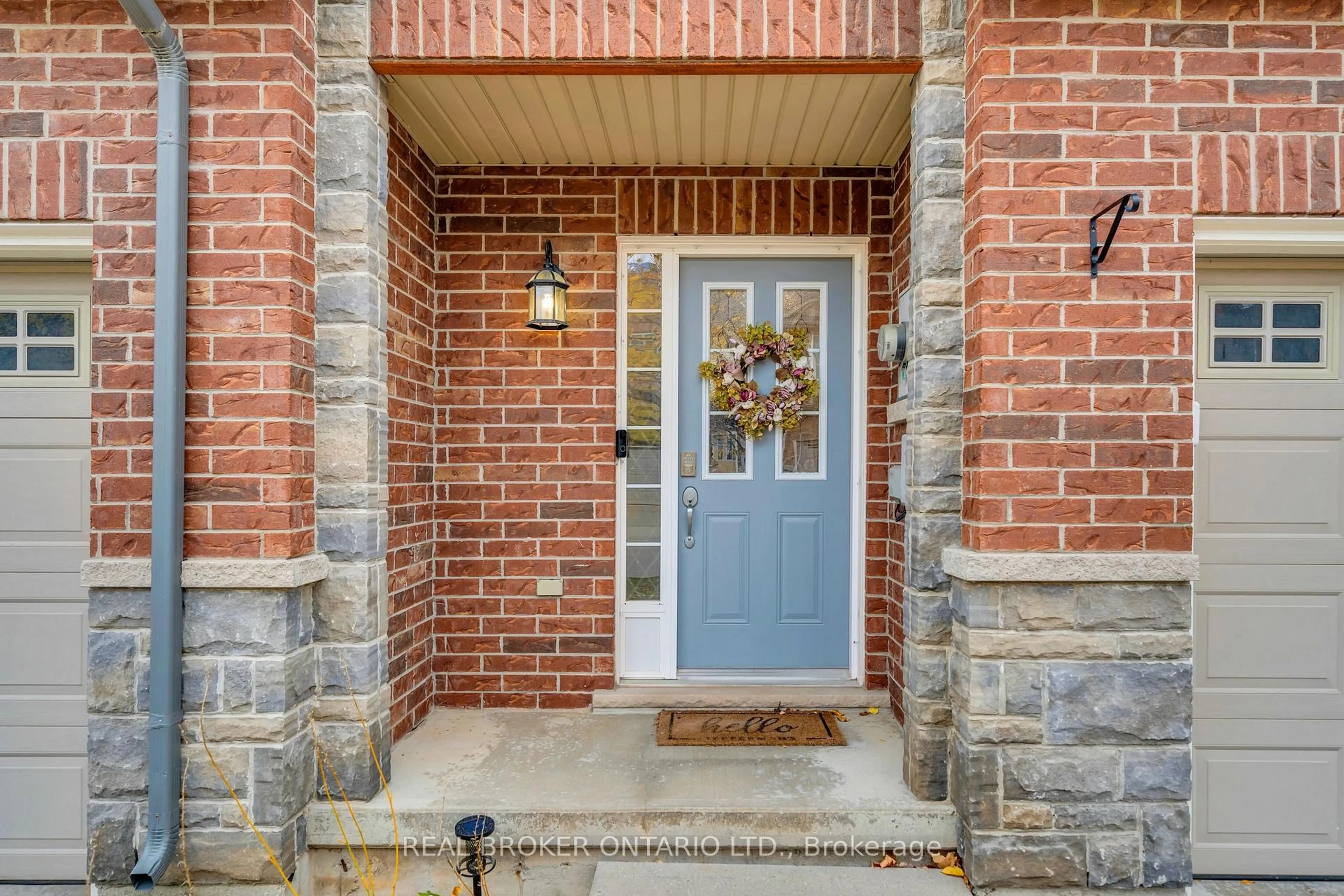 Home with brick exterior material, street for 40 Dartmouth Gate #22, Hamilton Ontario L8E 0C4