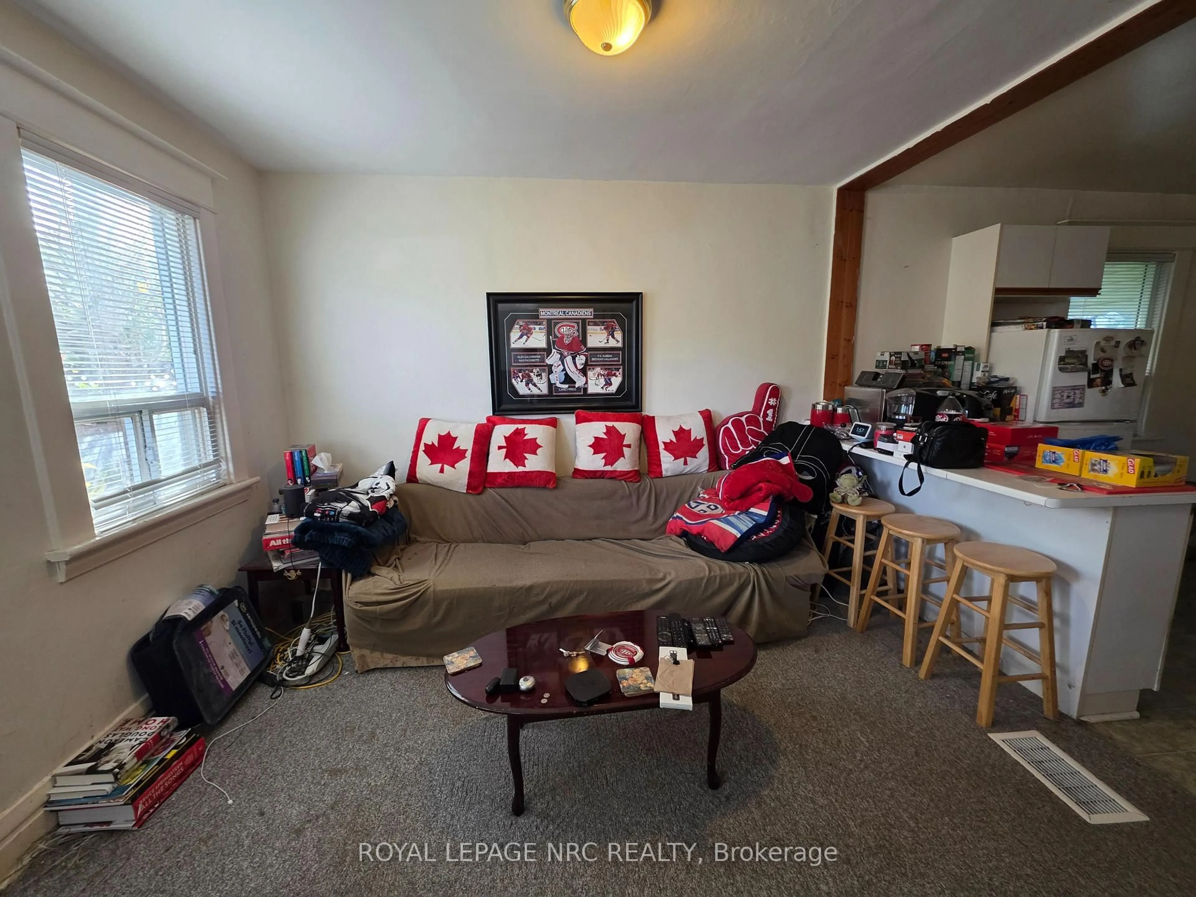 A pic of a room for 39 Manchester Ave, St. Catharines Ontario L2R 1N9