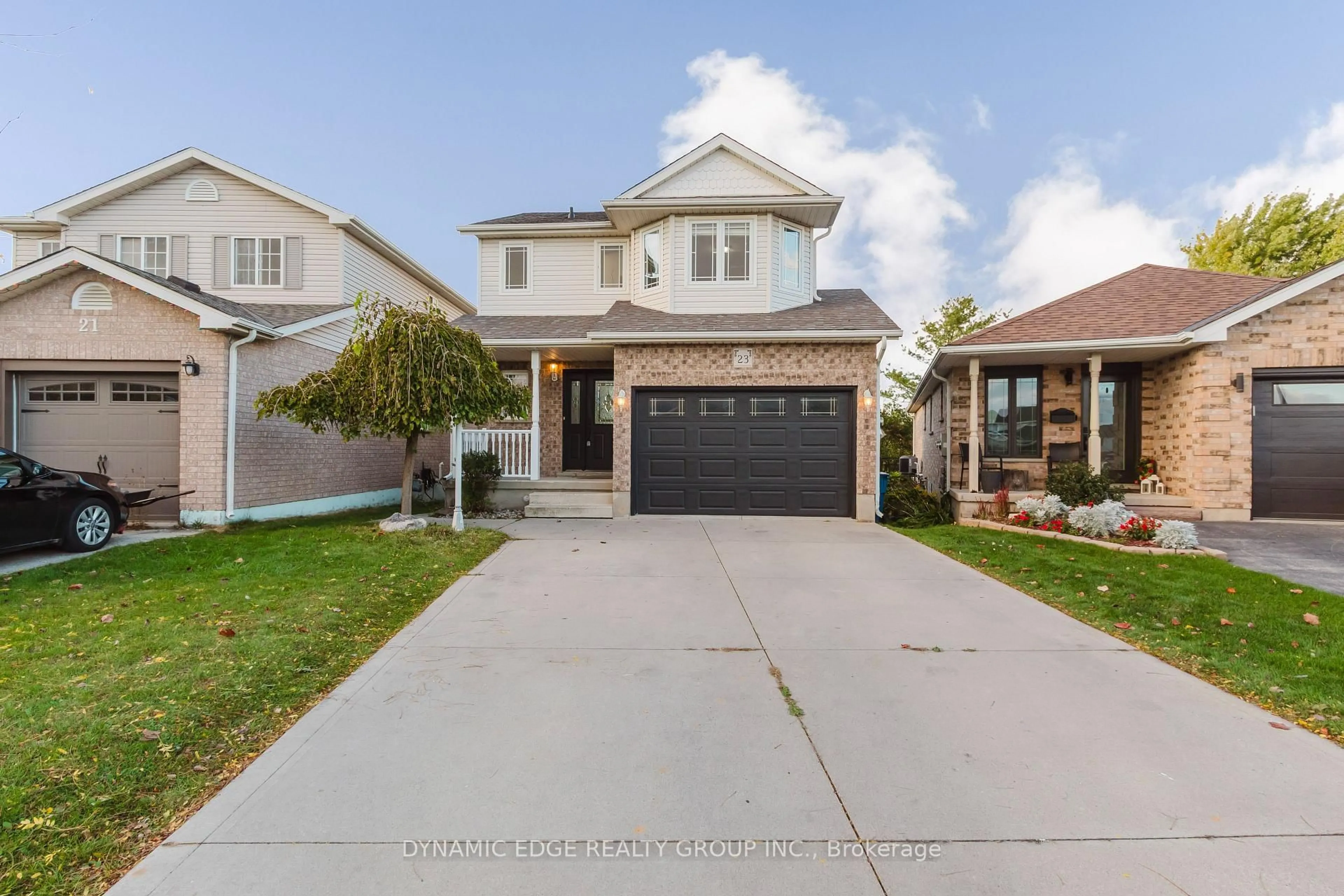 Home with vinyl exterior material, street for 23 Bronwyn Pl, Guelph Ontario N1K 1X1