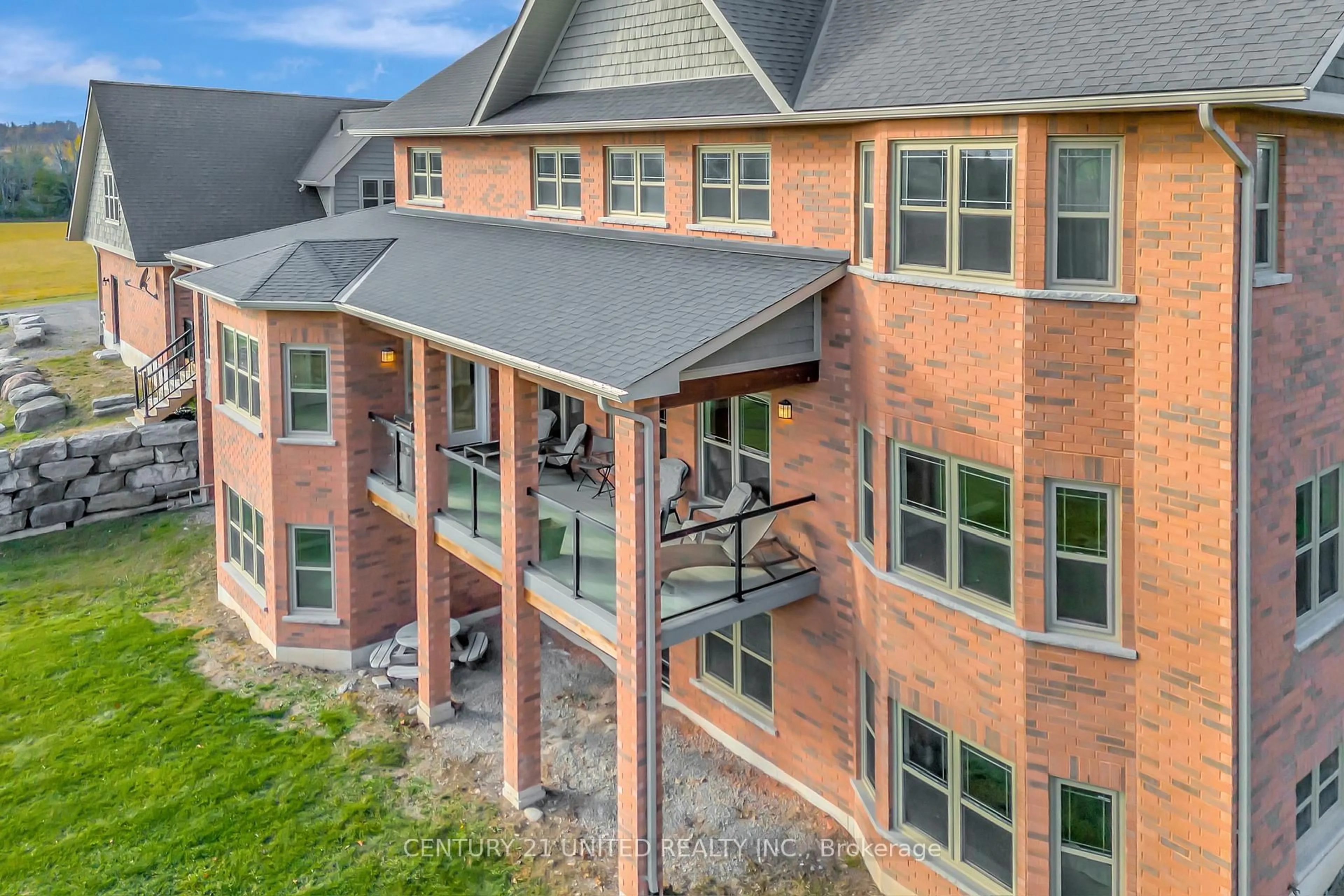 A pic from outside/outdoor area/front of a property/back of a property/a pic from drone, building for 73 Maple Ridge Dr, Kawartha Lakes Ontario K0L 2W0