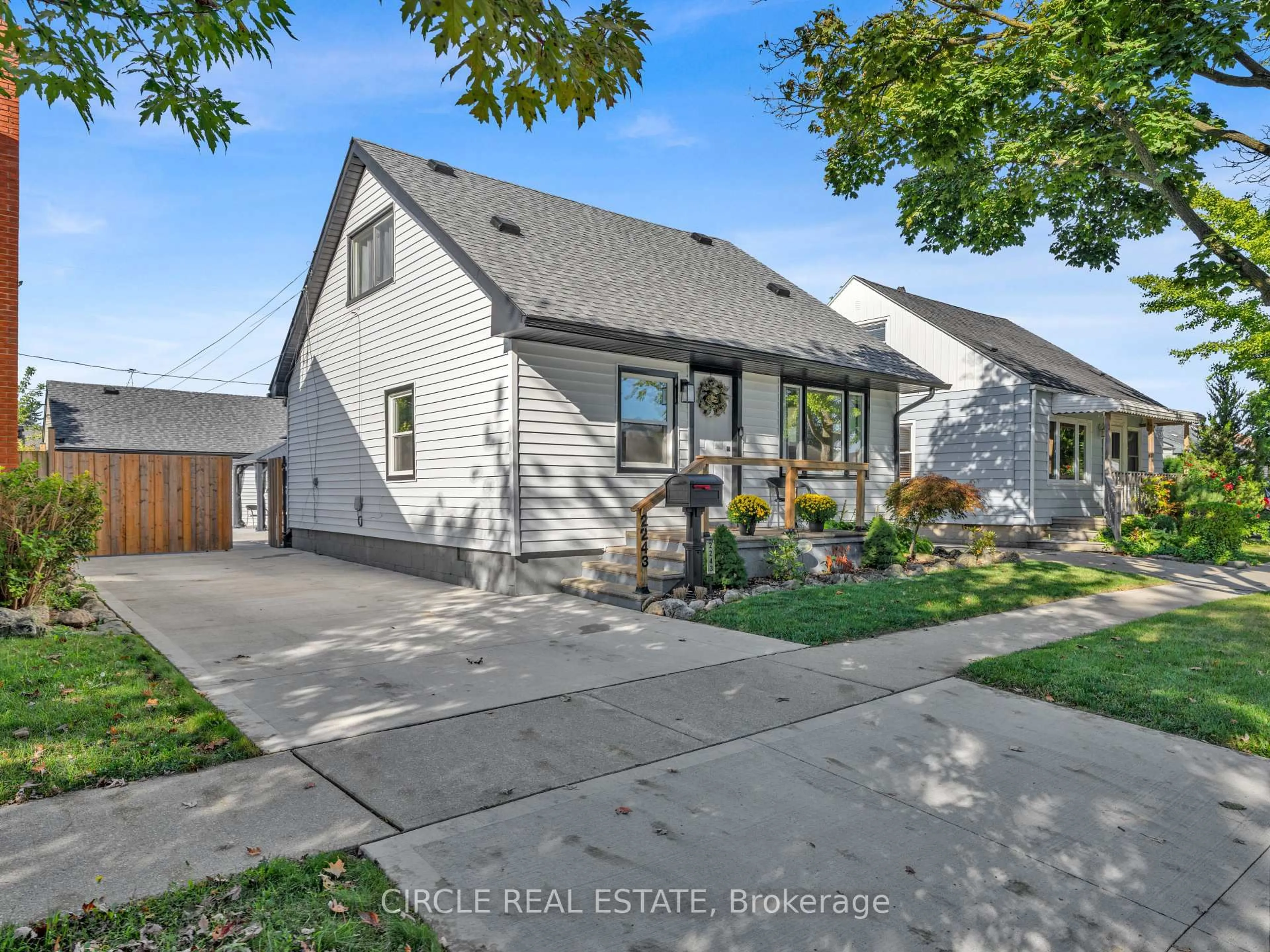 Unknown for 2243 Elsmere Ave, Windsor Ontario N8W 2C7