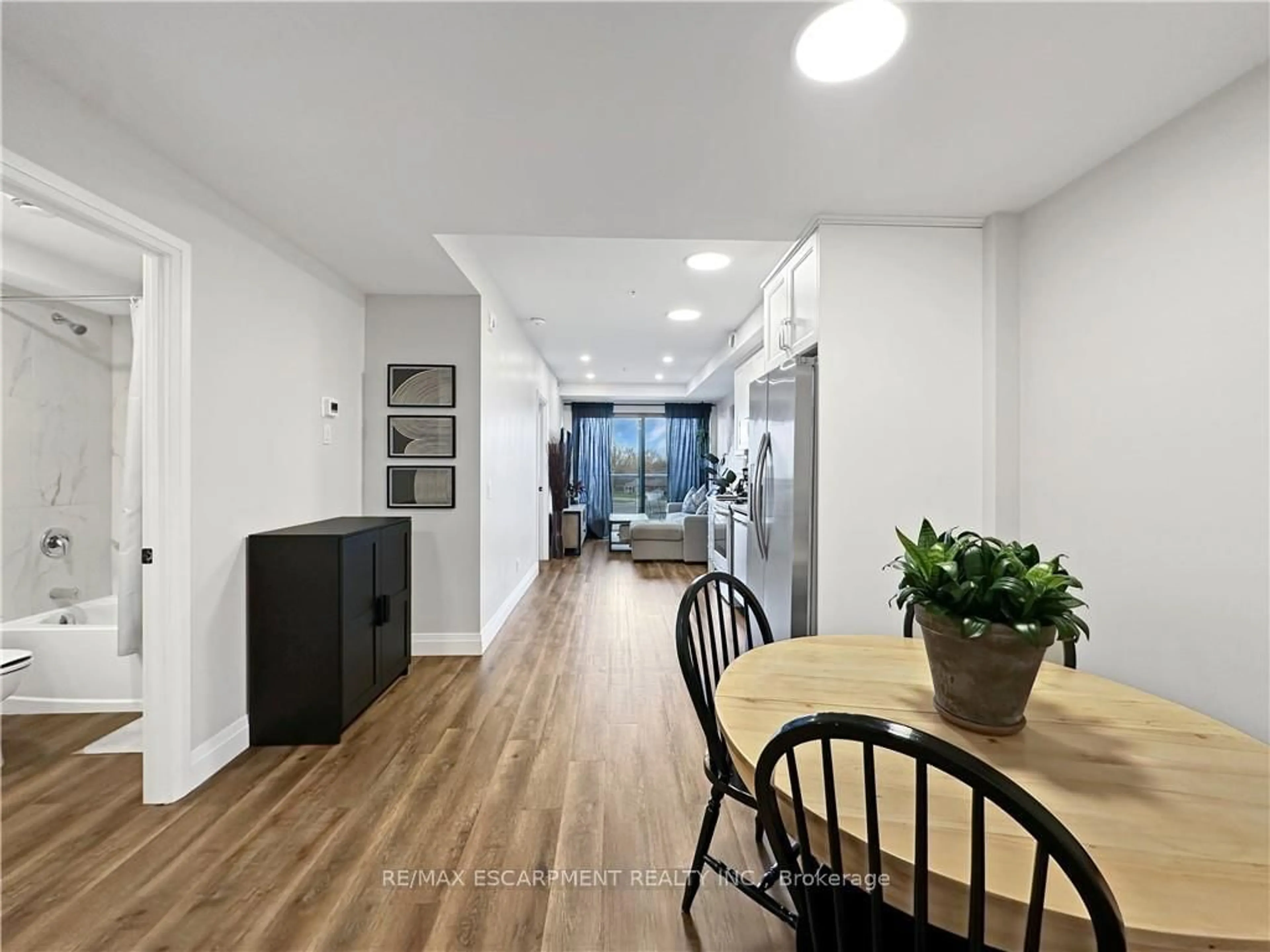 Unknown for 64 Main St #309, Haldimand Ontario N0A 1H0