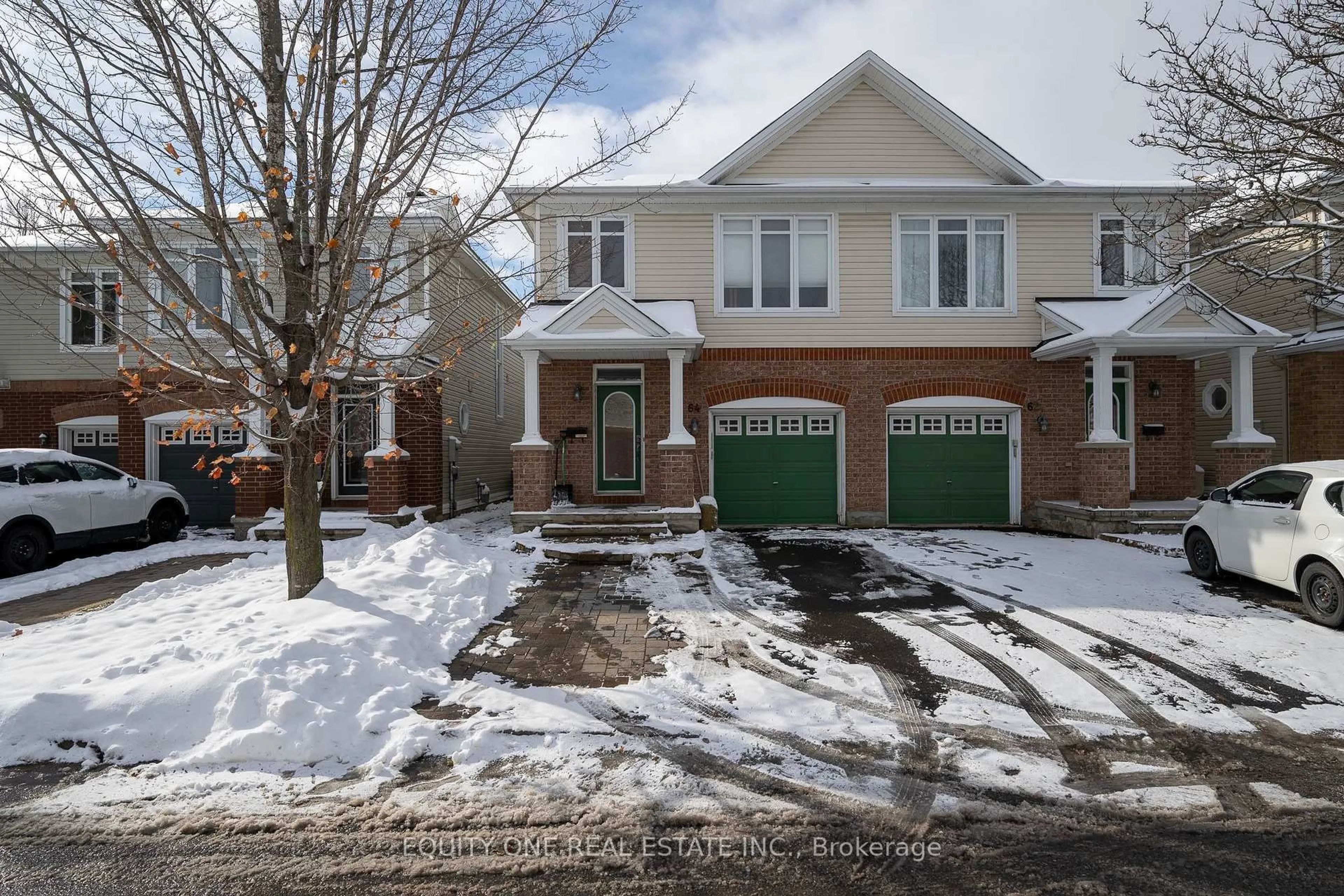 A pic from outside/outdoor area/front of a property/back of a property/a pic from drone, street for 64 Stedman St, Ottawa Ontario K1T 4G7
