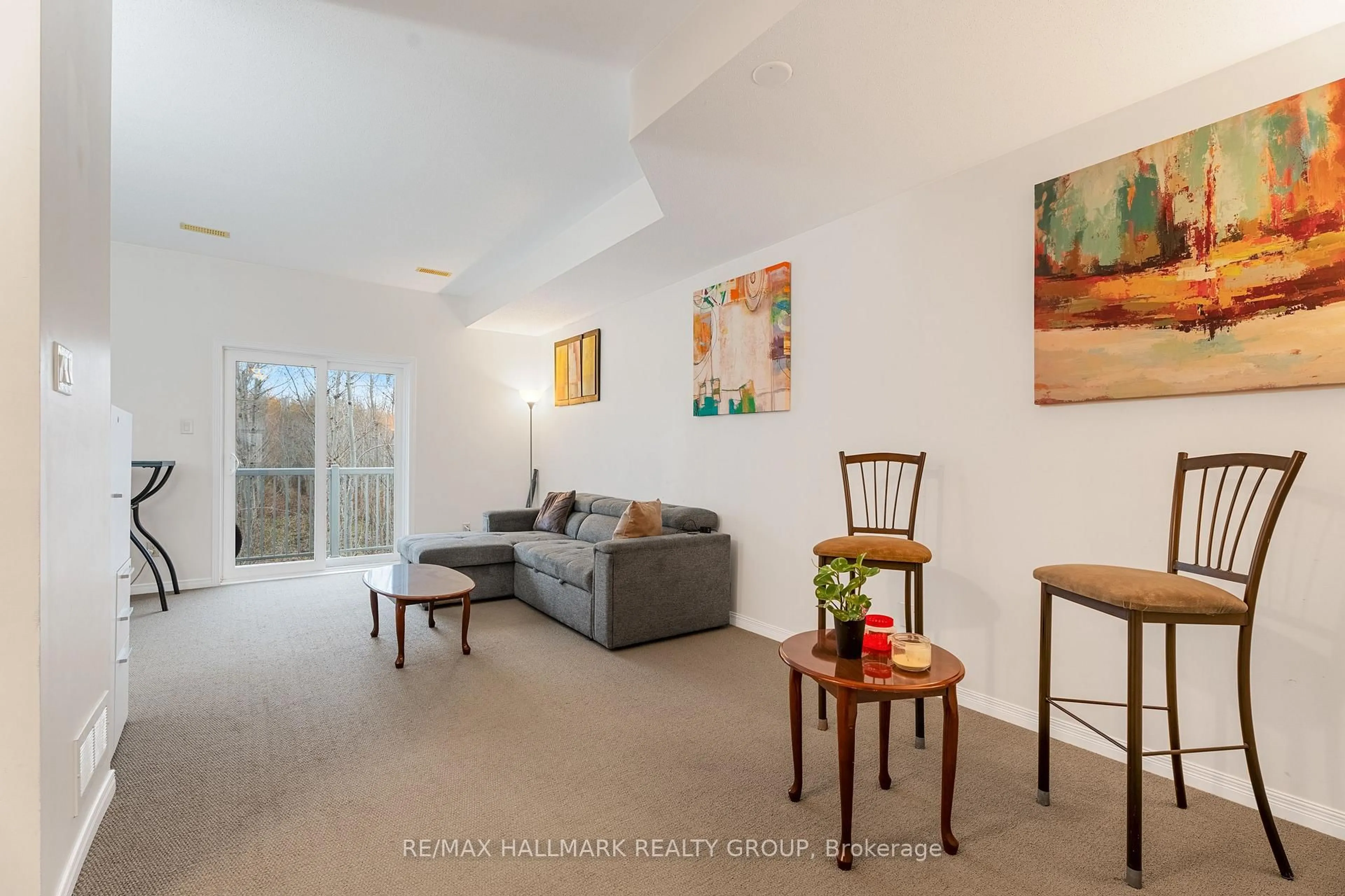 Living room with furniture, unknown for 258 Fir Lane, North Grenville Ontario K0G 1J0