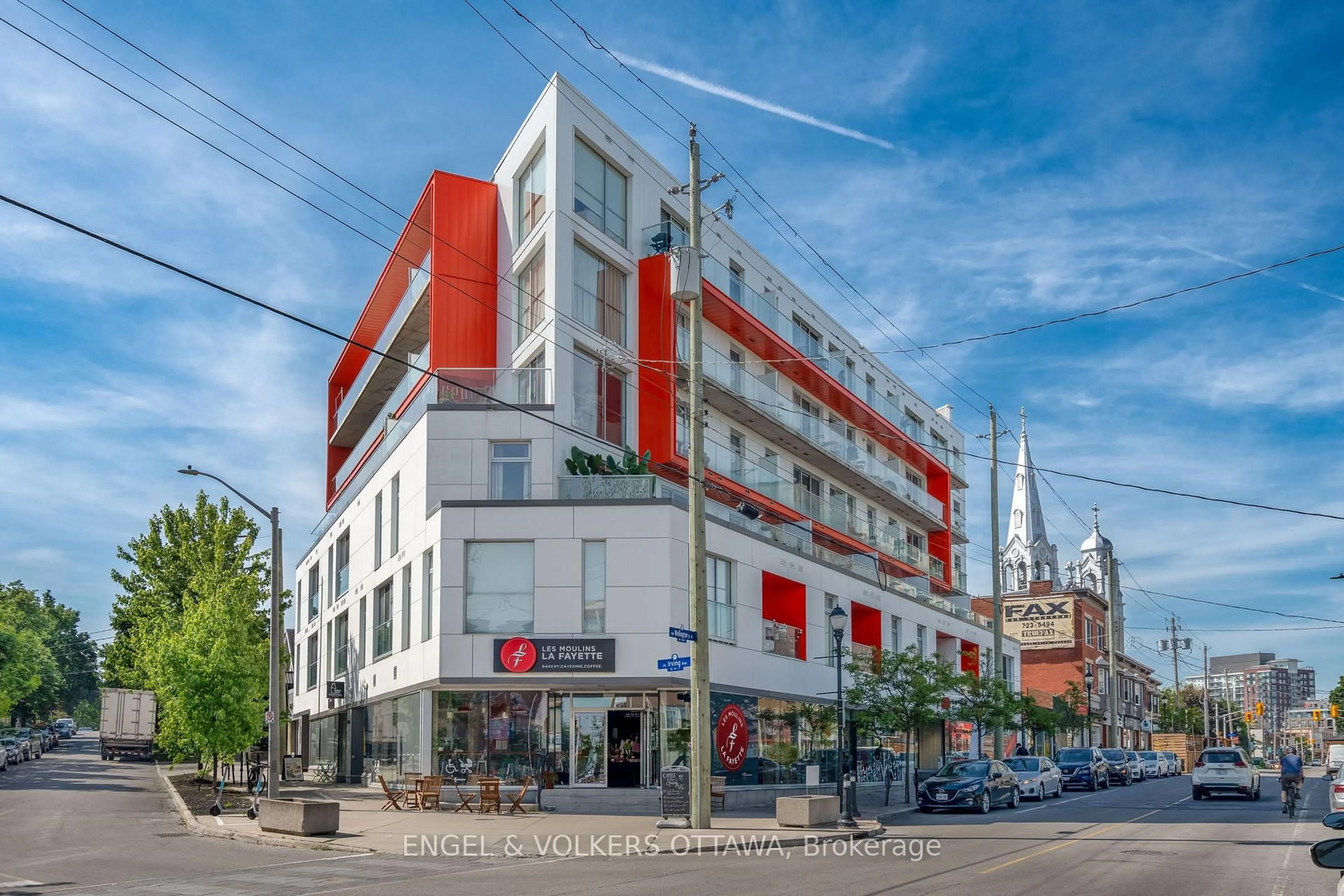 Patio, building for 1000 WELLINGTON St #210, Ottawa Ontario K1Y 2X9