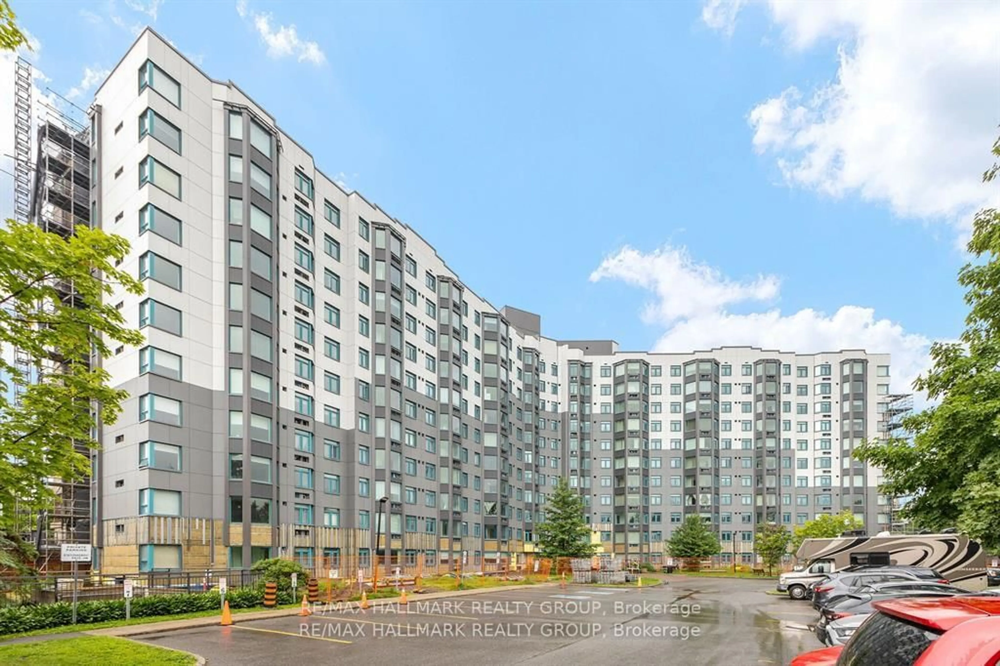 Patio, unknown for 1025 GRENON Ave #902, Ottawa Ontario K2B 8S5