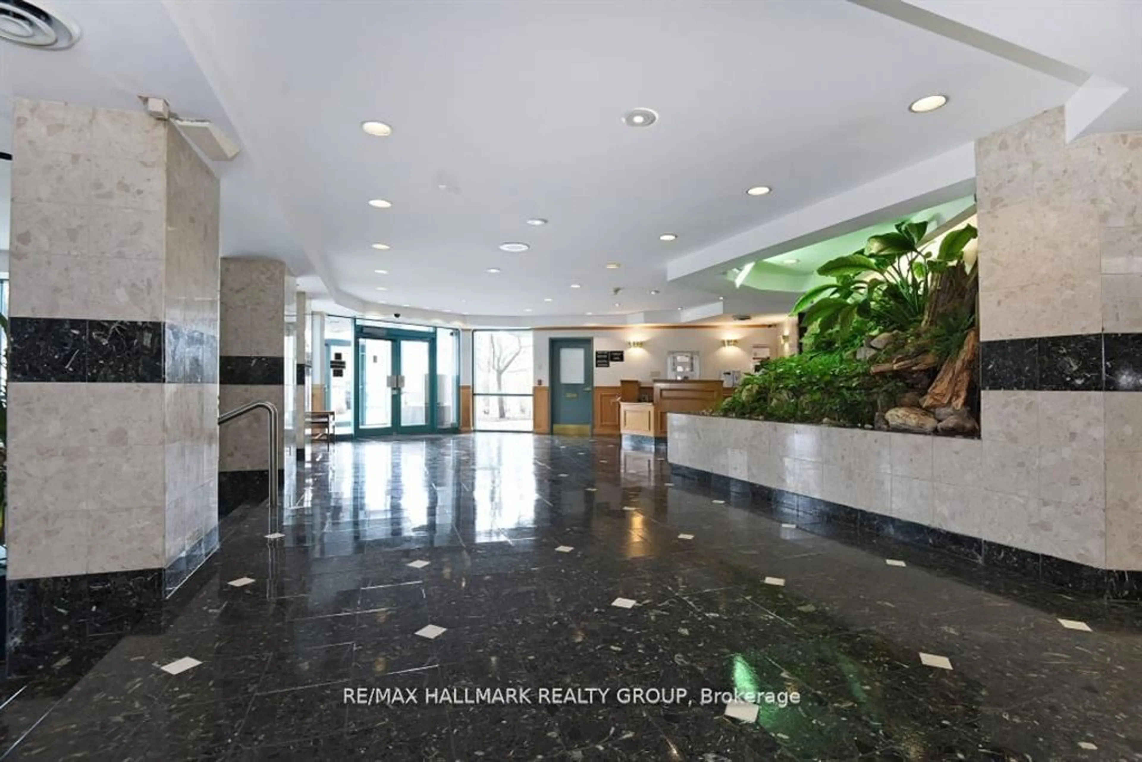 Lobby for 1025 GRENON Ave #902, Ottawa Ontario K2B 8S5
