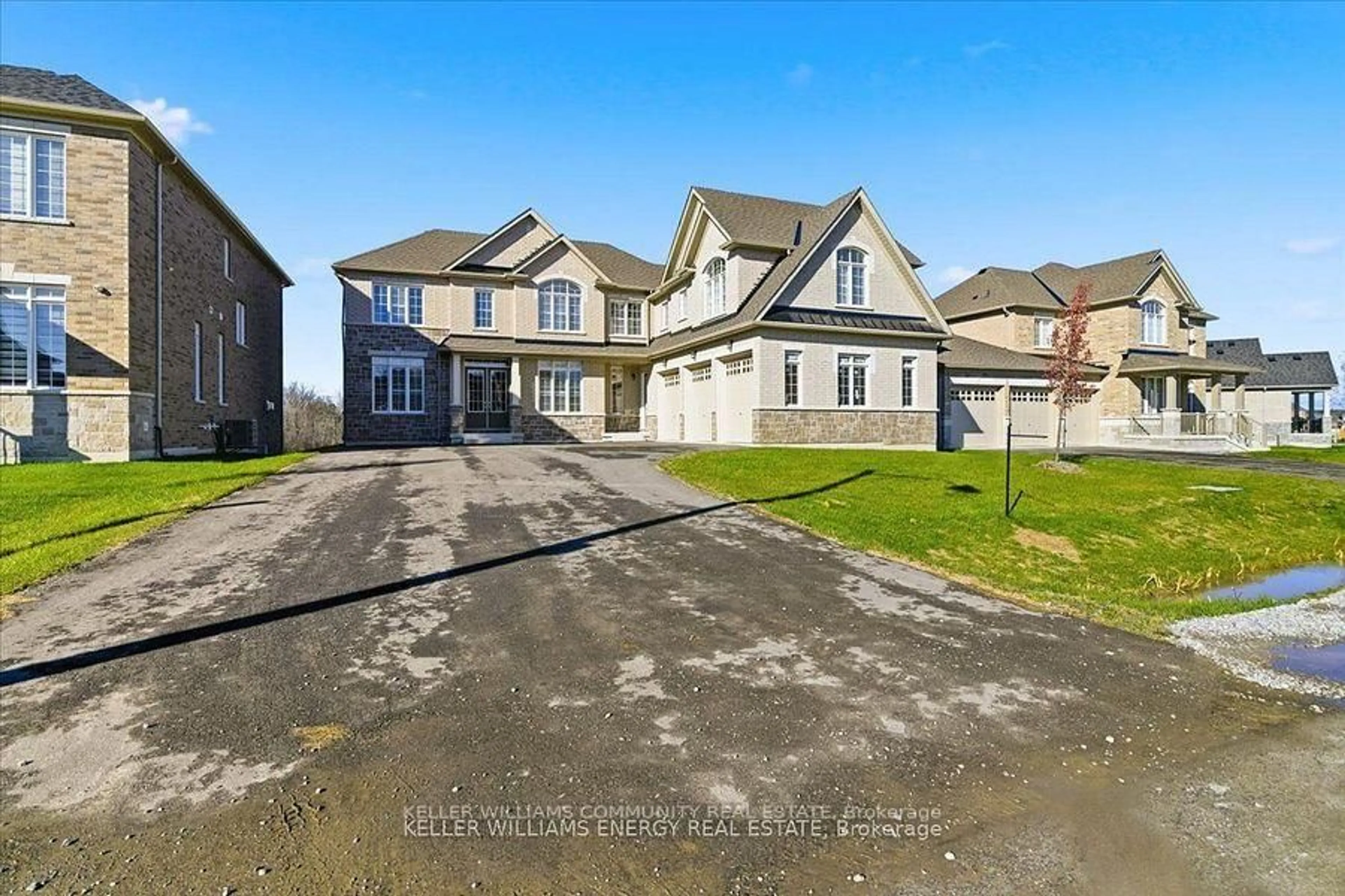 A pic from outside/outdoor area/front of a property/back of a property/a pic from drone, street for 48 Golden Meadows Dr, Otonabee-South Monaghan Ontario K9J 0K8