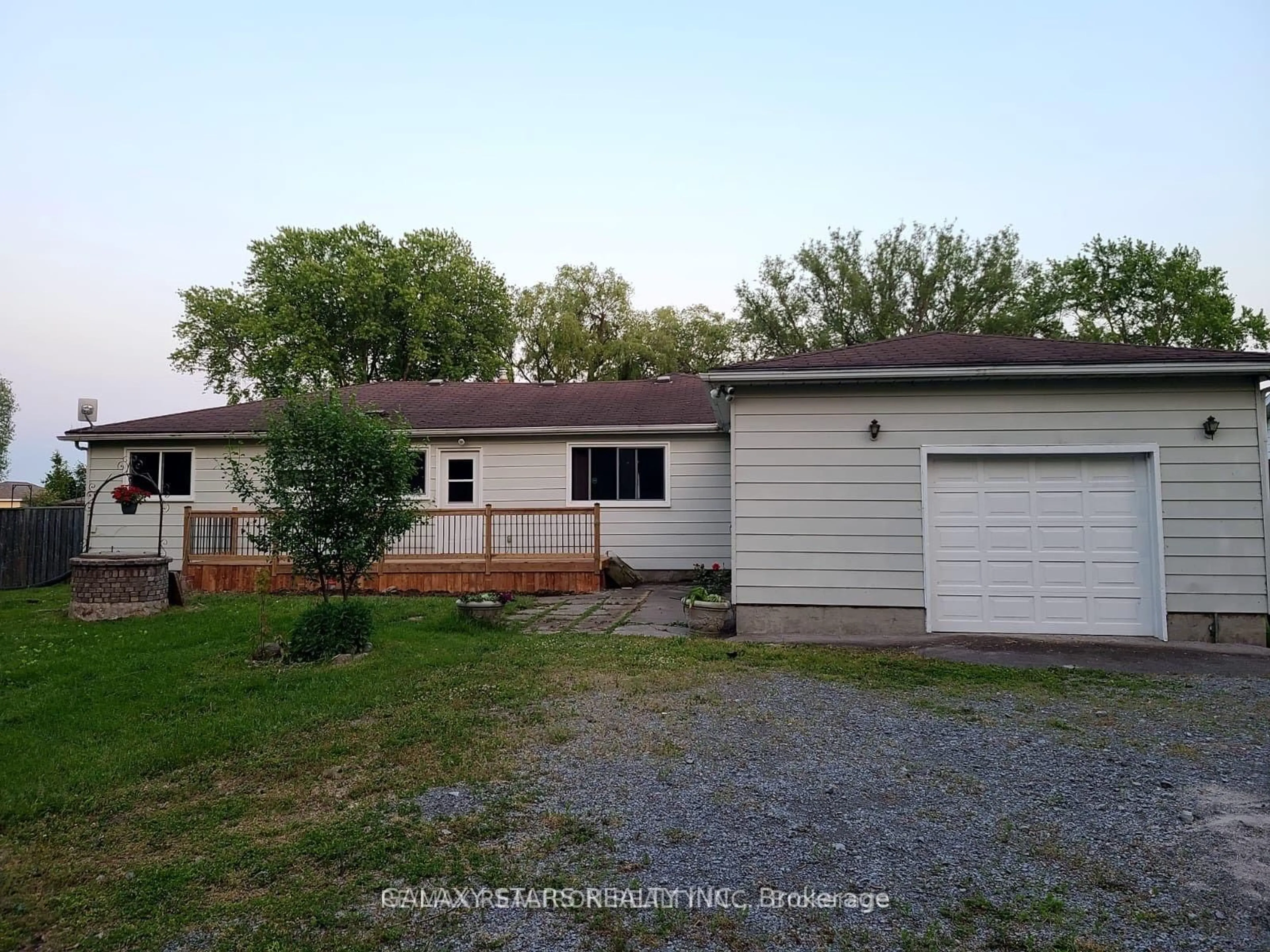 A pic from outside/outdoor area/front of a property/back of a property/a pic from drone, street for 514 Hiscock Shores Rd, Prince Edward County Ontario K0K 1L0