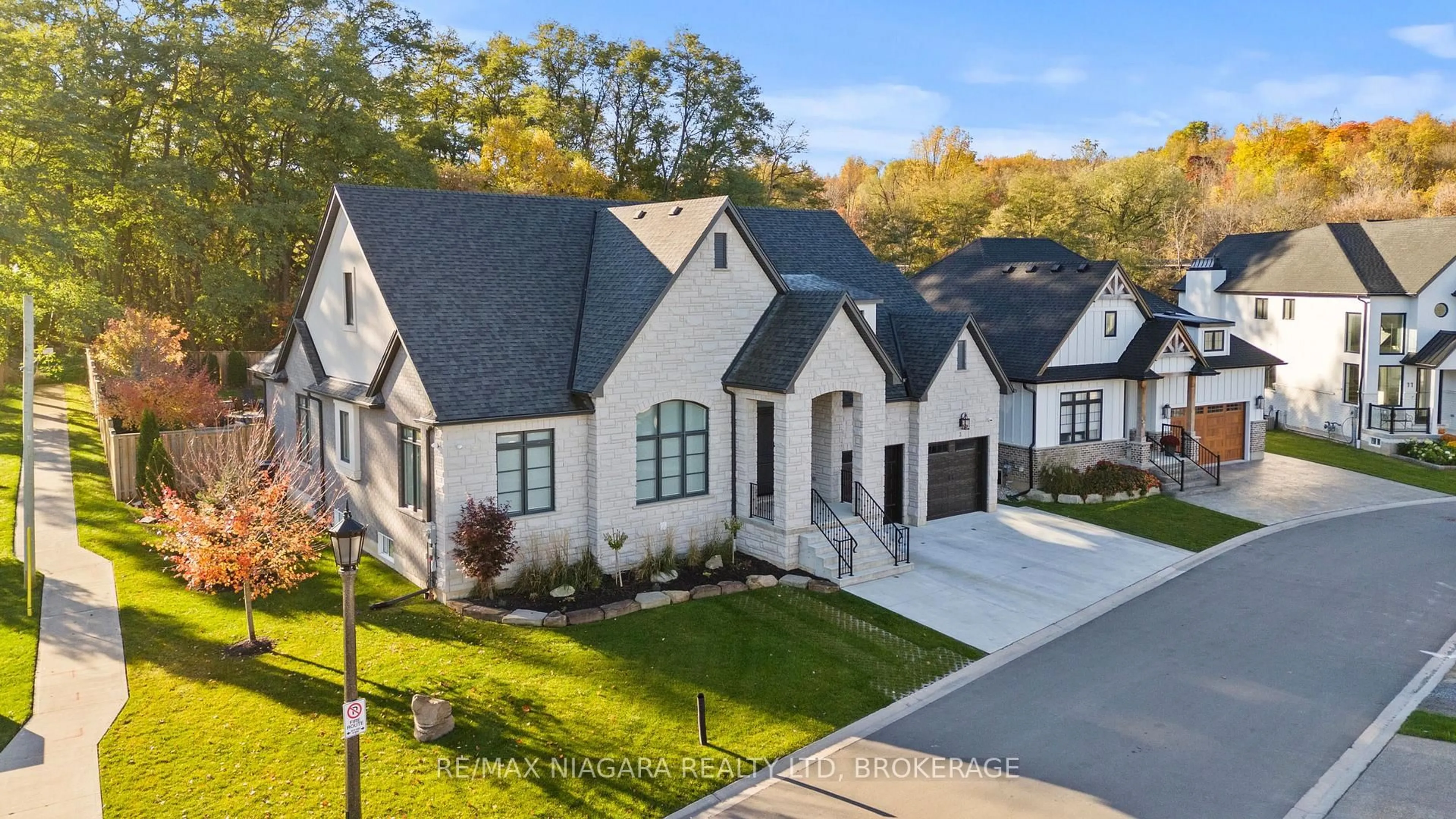 Home with brick exterior material, street for 3 Fedorkow Lane, Niagara-on-the-Lake Ontario L0S 1P0
