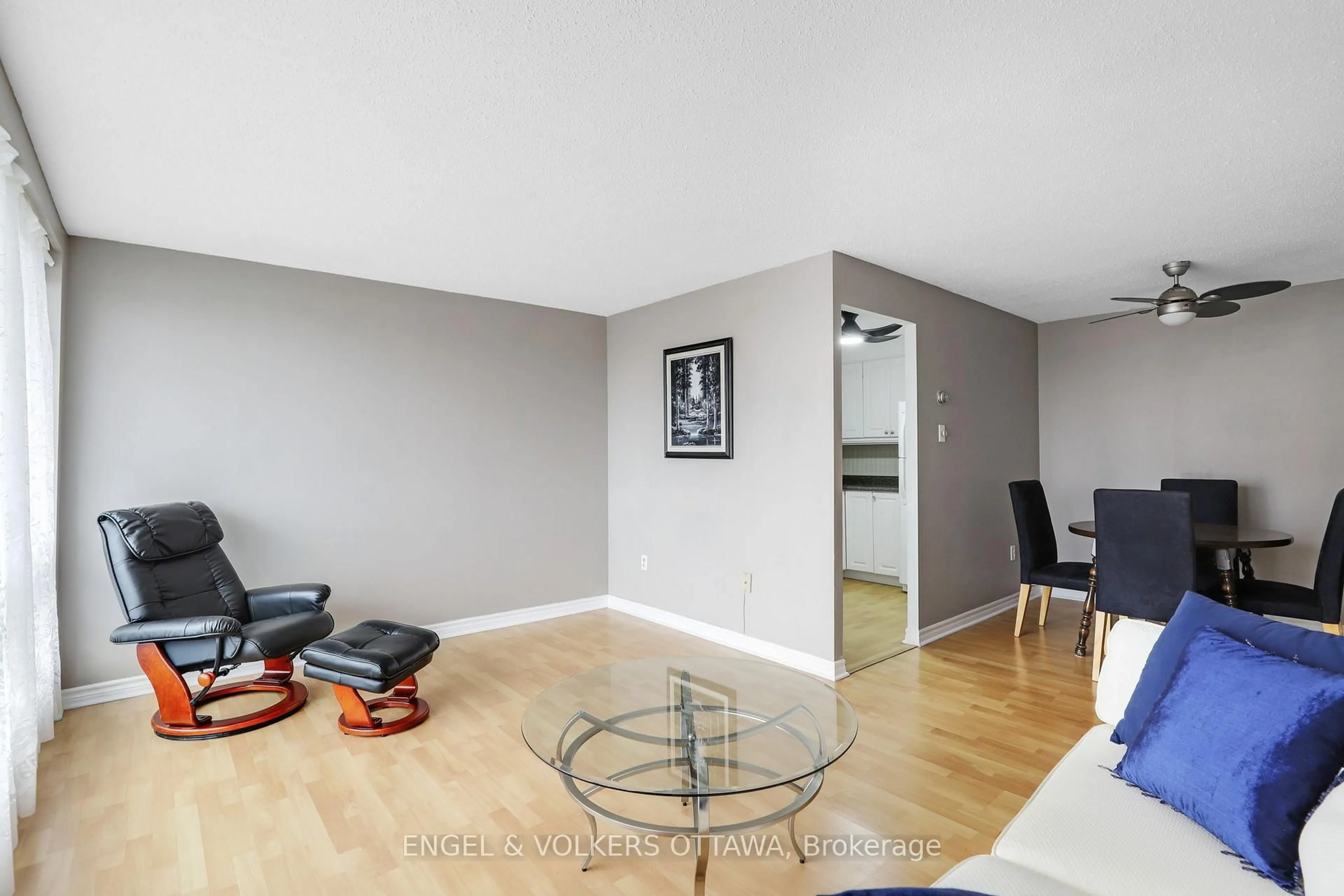Unknown for 3100 Carling Ave #814, Ottawa Ontario K2B 6J6