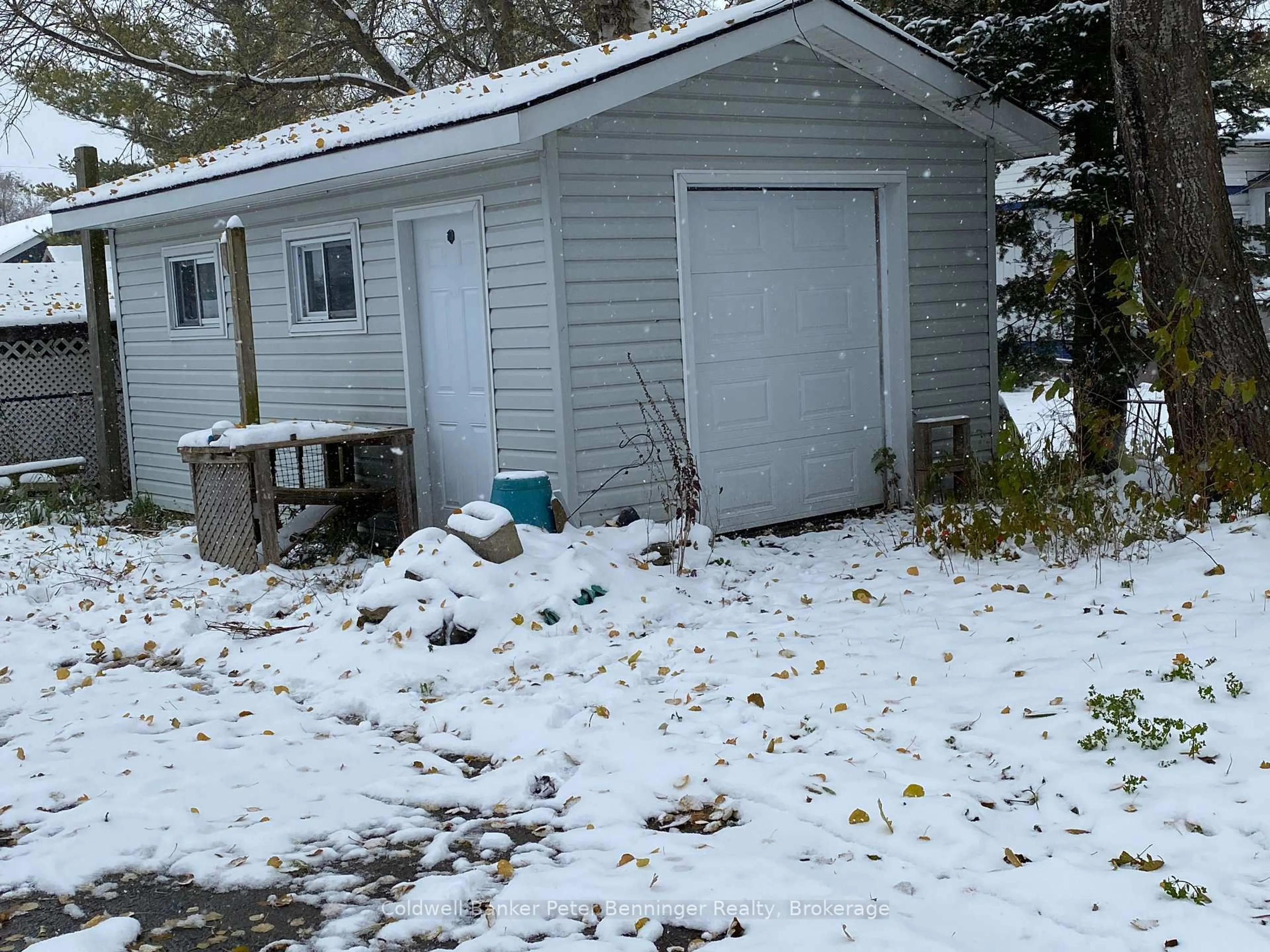 Shed for 31 Webster St, Kincardine Ontario N0G 2T0