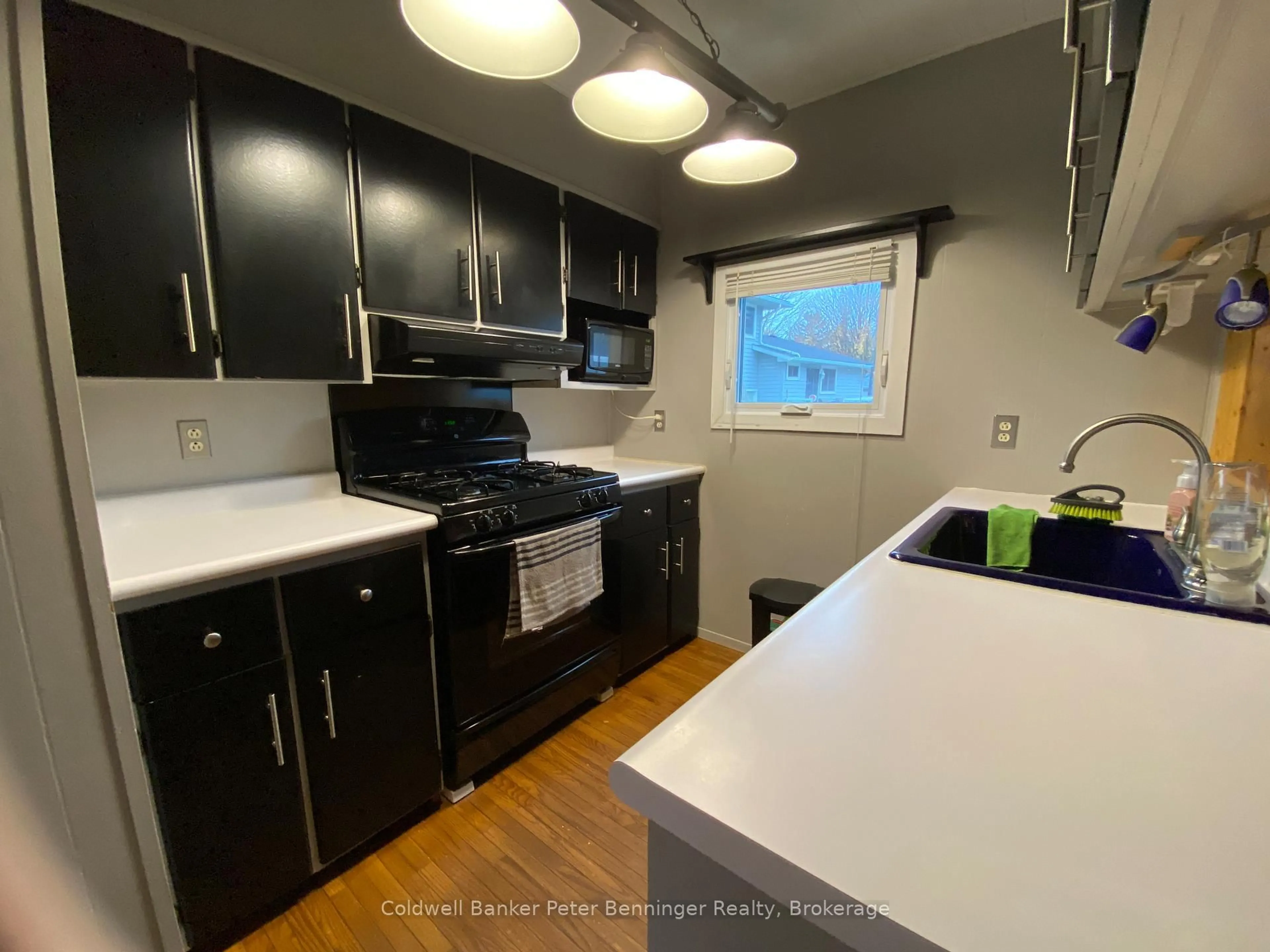 Standard kitchen, unknown for 31 Webster St, Kincardine Ontario N0G 2T0