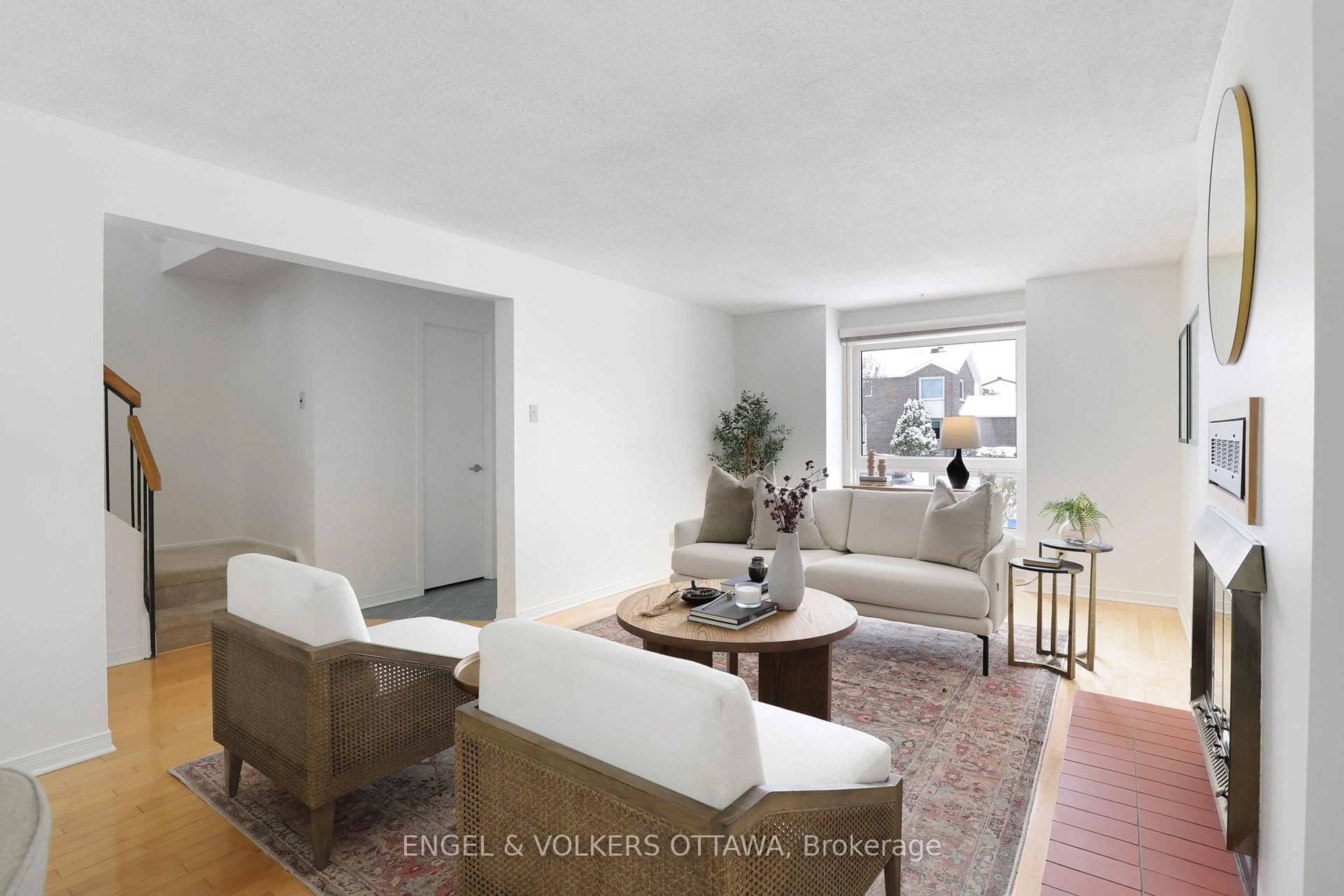 Living room with furniture, unknown for 60 Homestead St, Nepean Ontario K2E 7N6