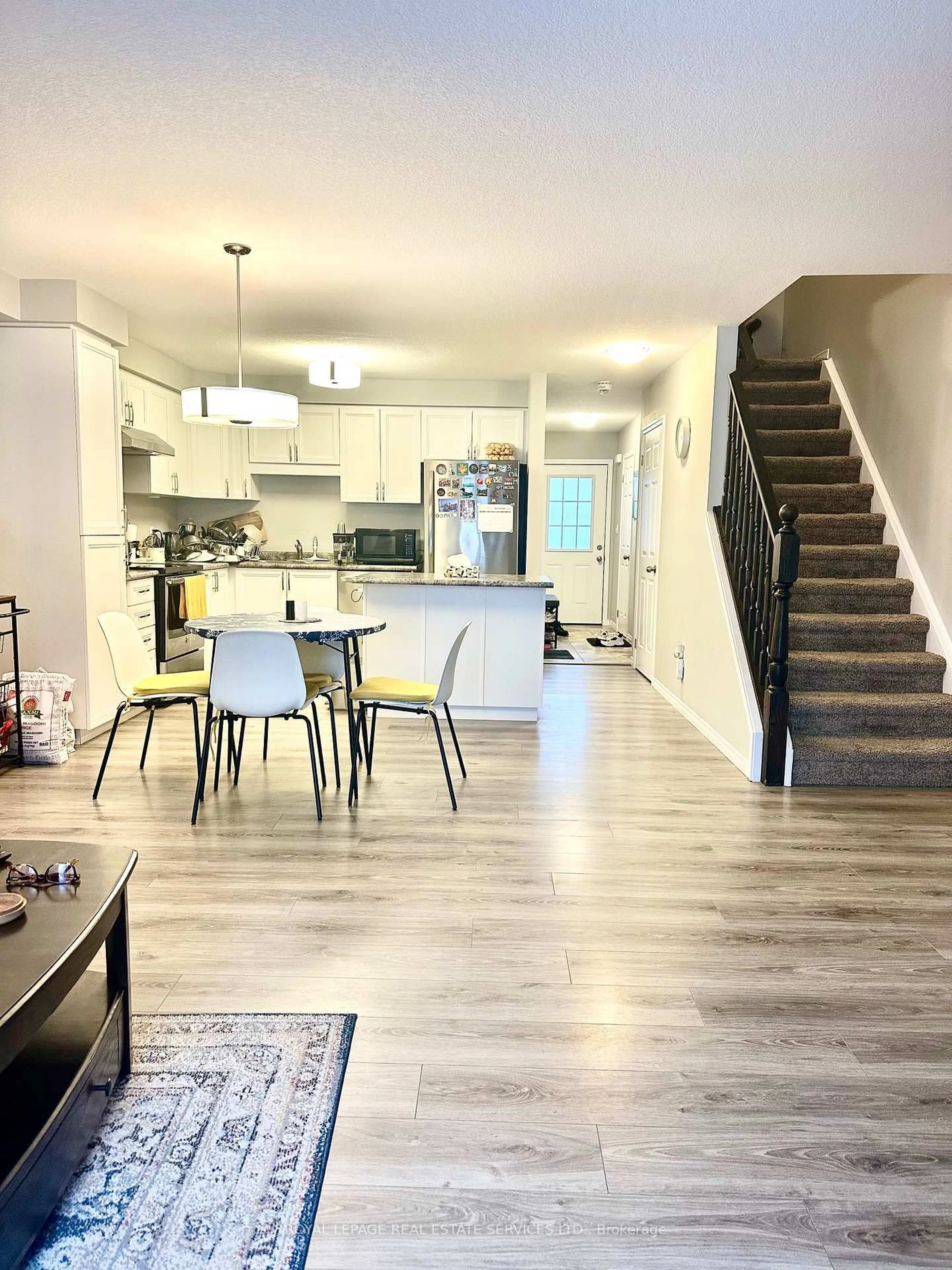 Open concept kitchen, unknown for 60 Netherwood Rd, Kitchener Ontario L2P 0E4