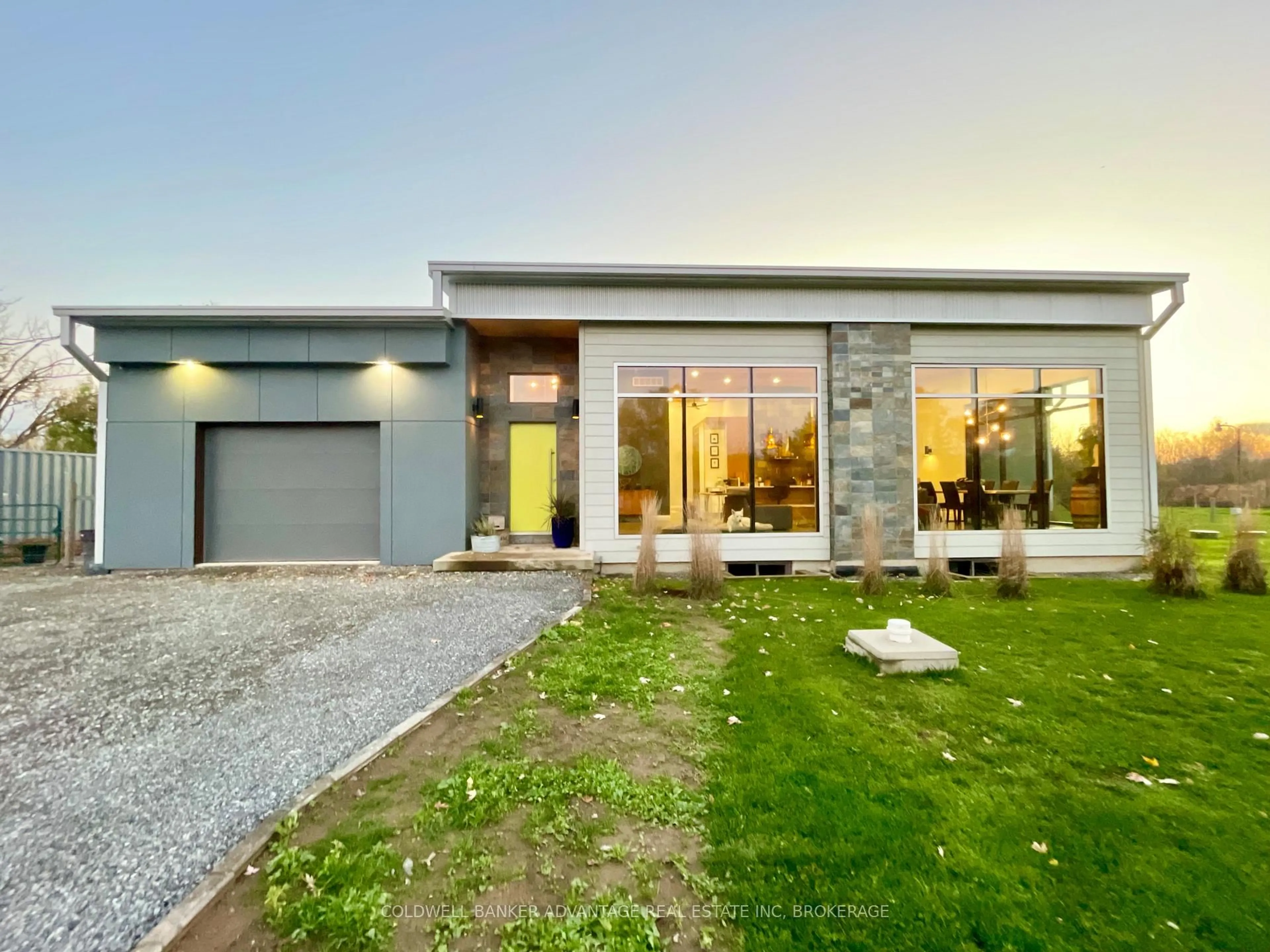 Unknown for 817 Doans Ridge Rd, Welland Ontario L3B 5N7