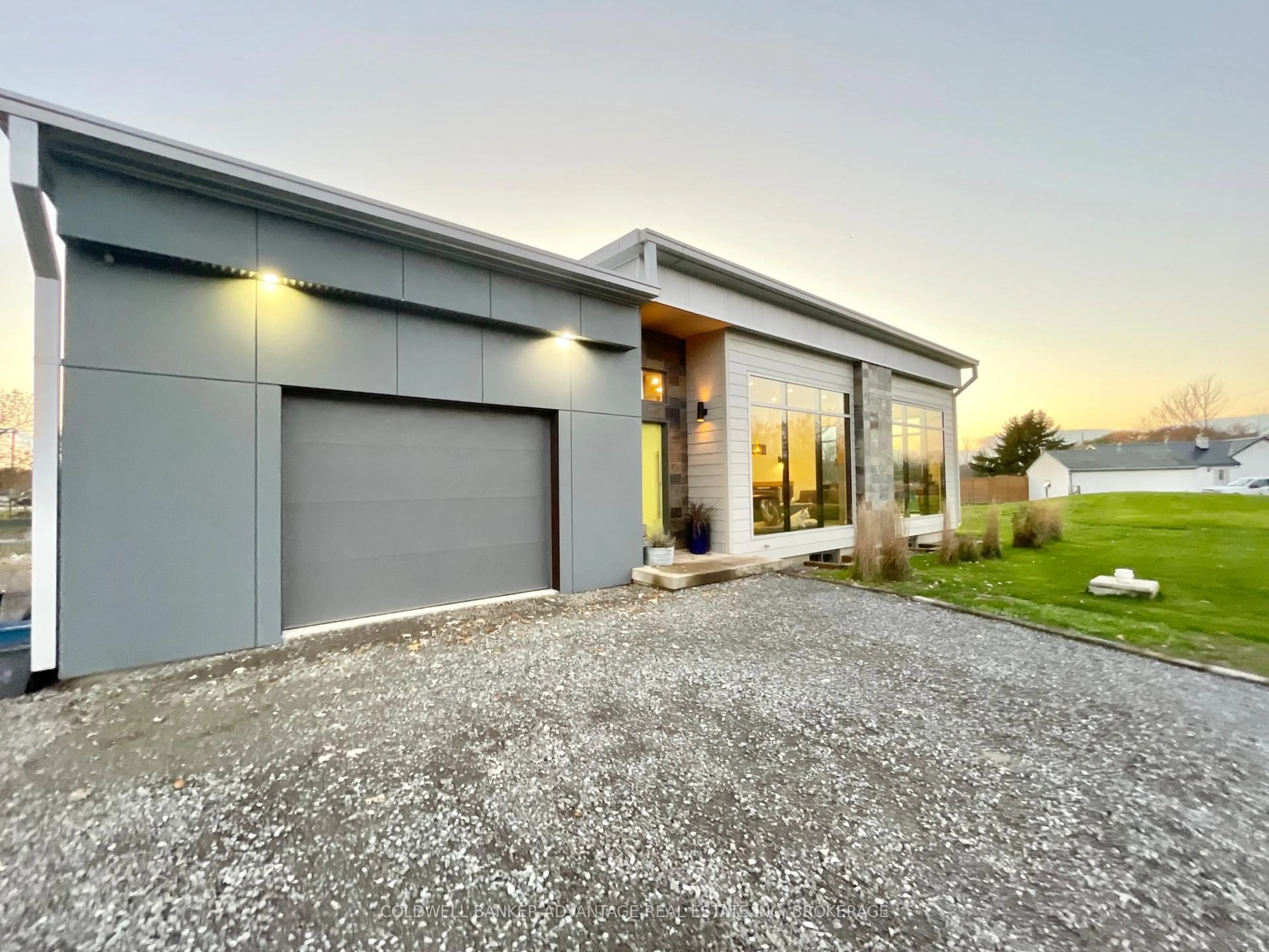 Unknown for 817 Doans Ridge Rd, Welland Ontario L3B 5N7