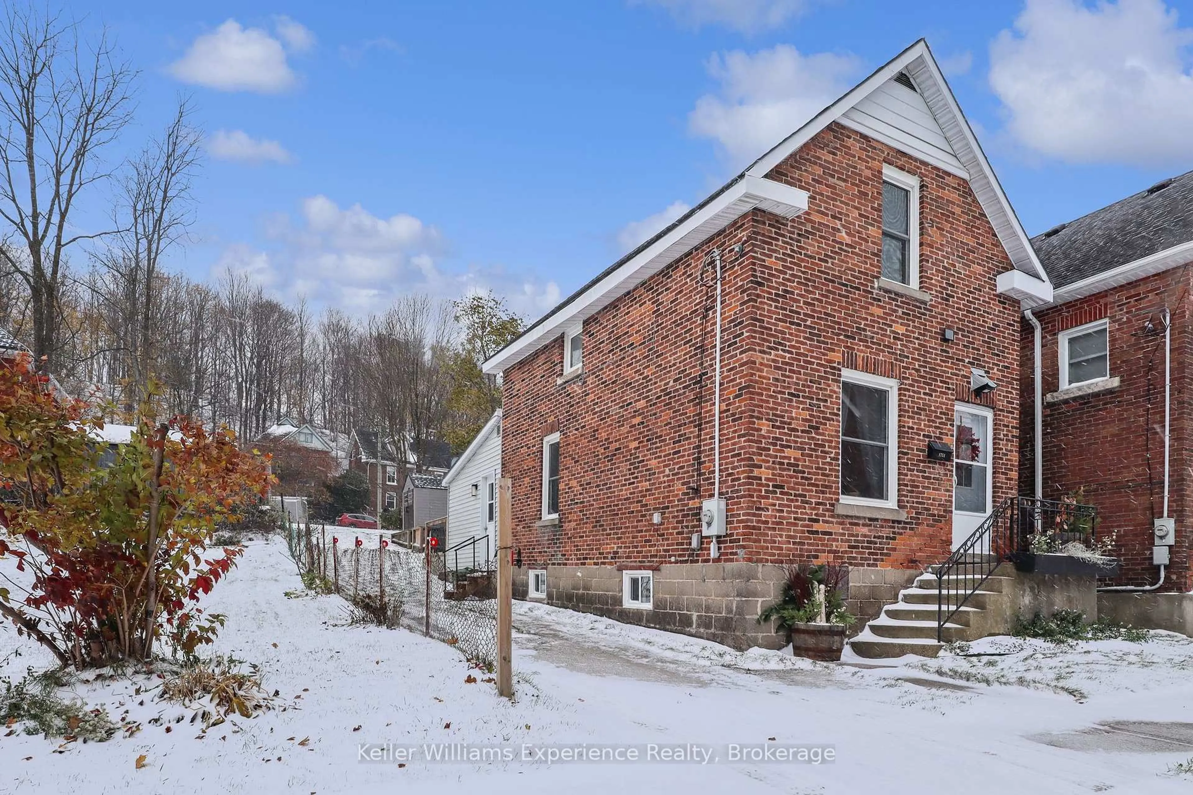 Home with brick exterior material, street for 1751 3rd Ave, Owen Sound Ontario N4K 2M3
