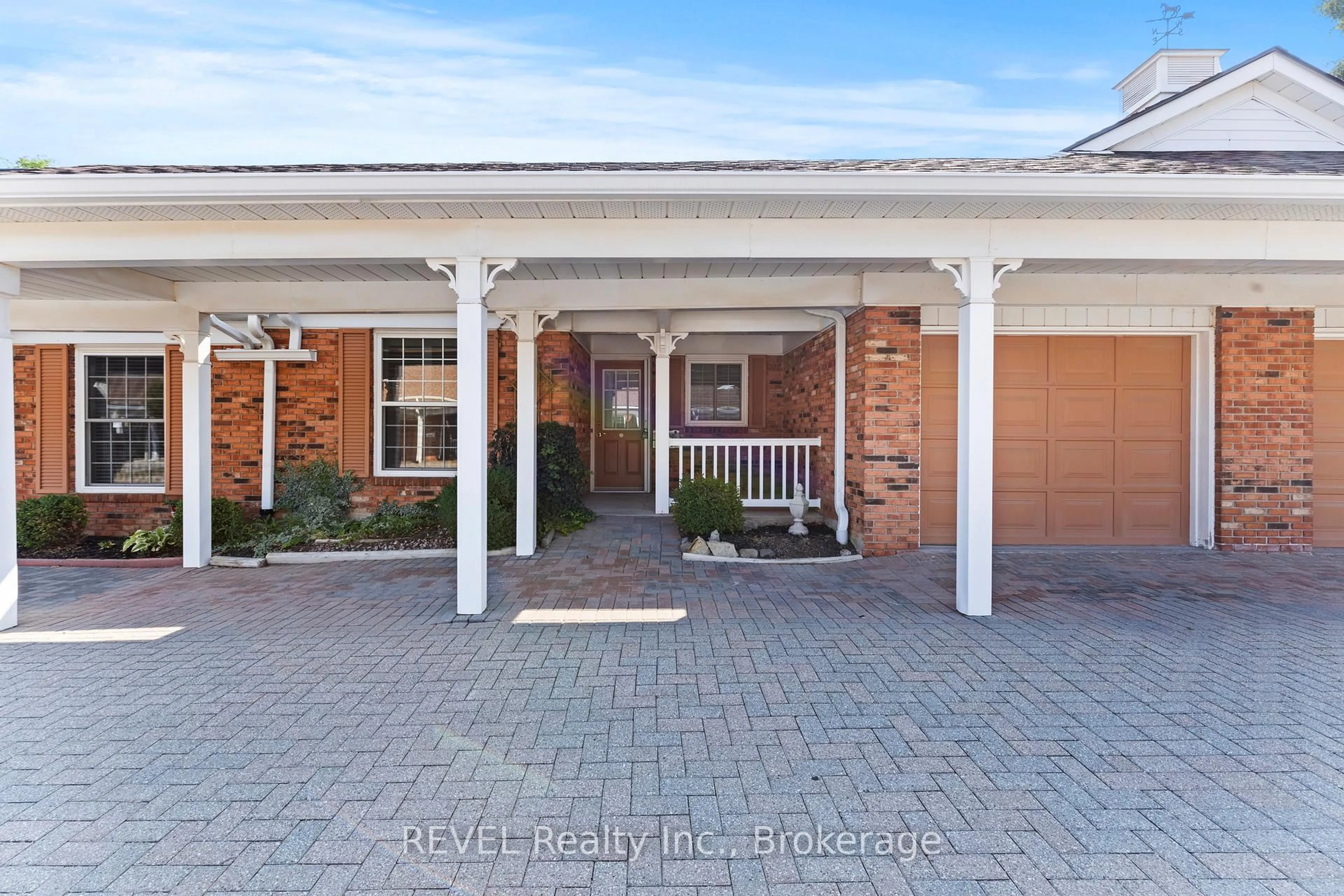 Home with brick exterior material, street for 4155 BEECHNUT Crt, Lincoln Ontario L0R 2C0