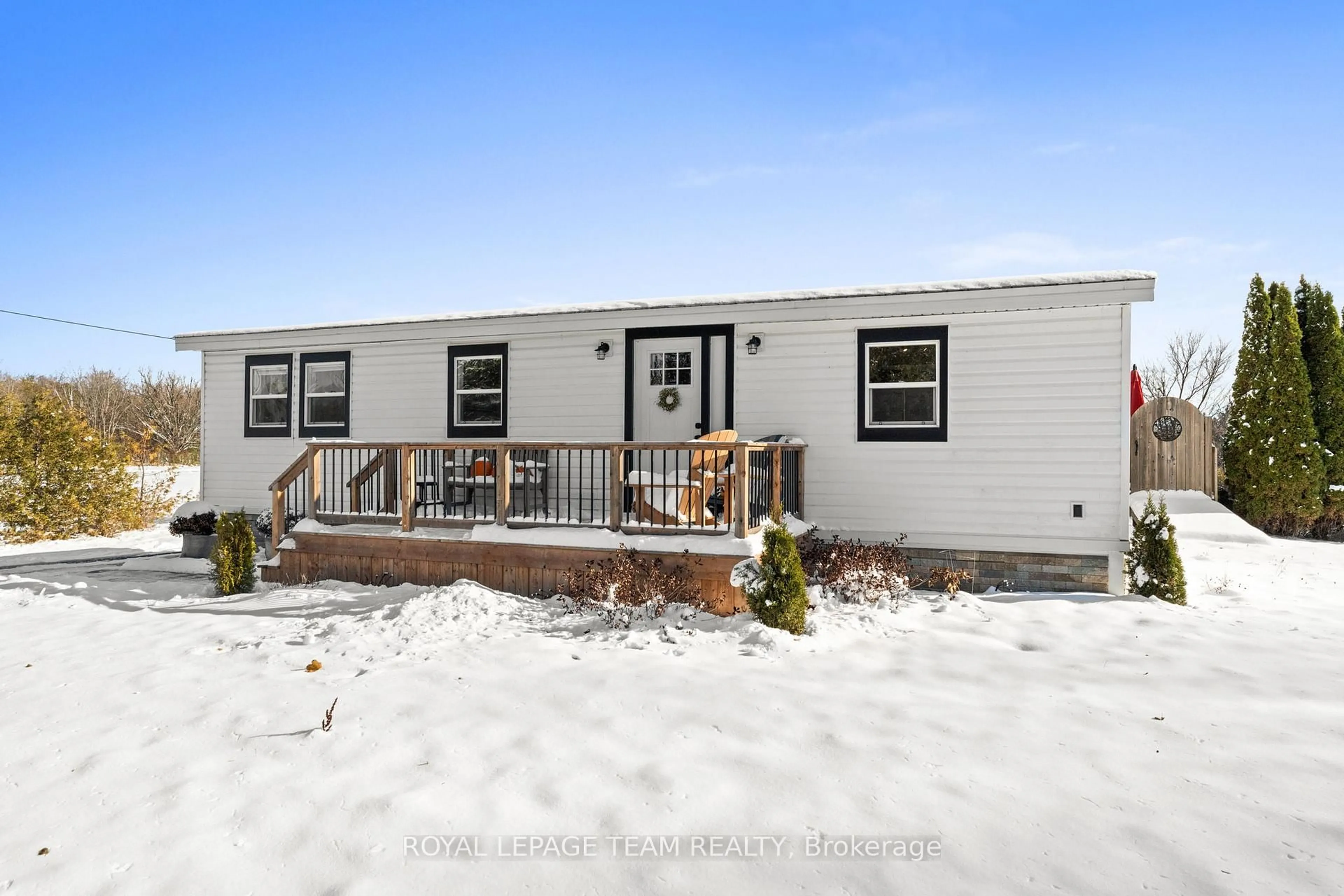 Home with vinyl exterior material, unknown for 2569 10th Line, Carleton Place Ontario K7C 0C4