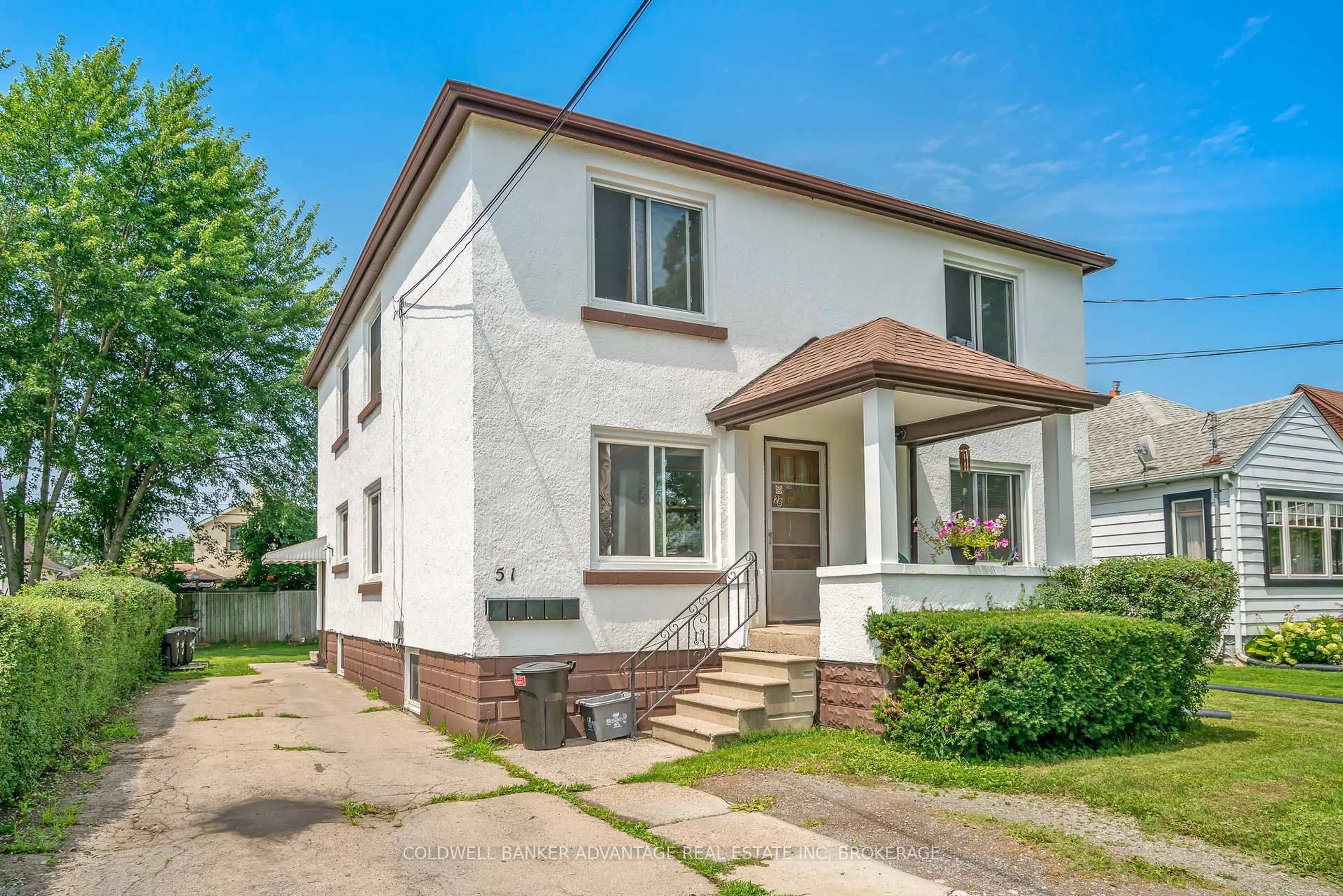 Home with brick exterior material, street for 51 Lyons Ave, Welland Ontario L3B 1L8