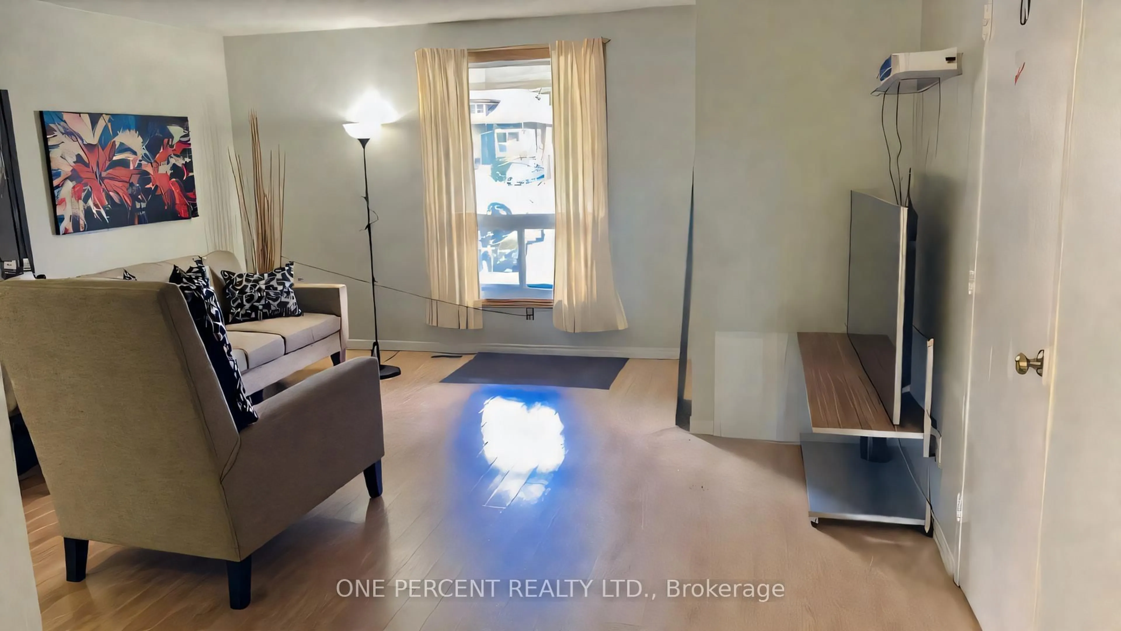 A pic of a room for 873 William St, London East Ontario N5Y 2S5