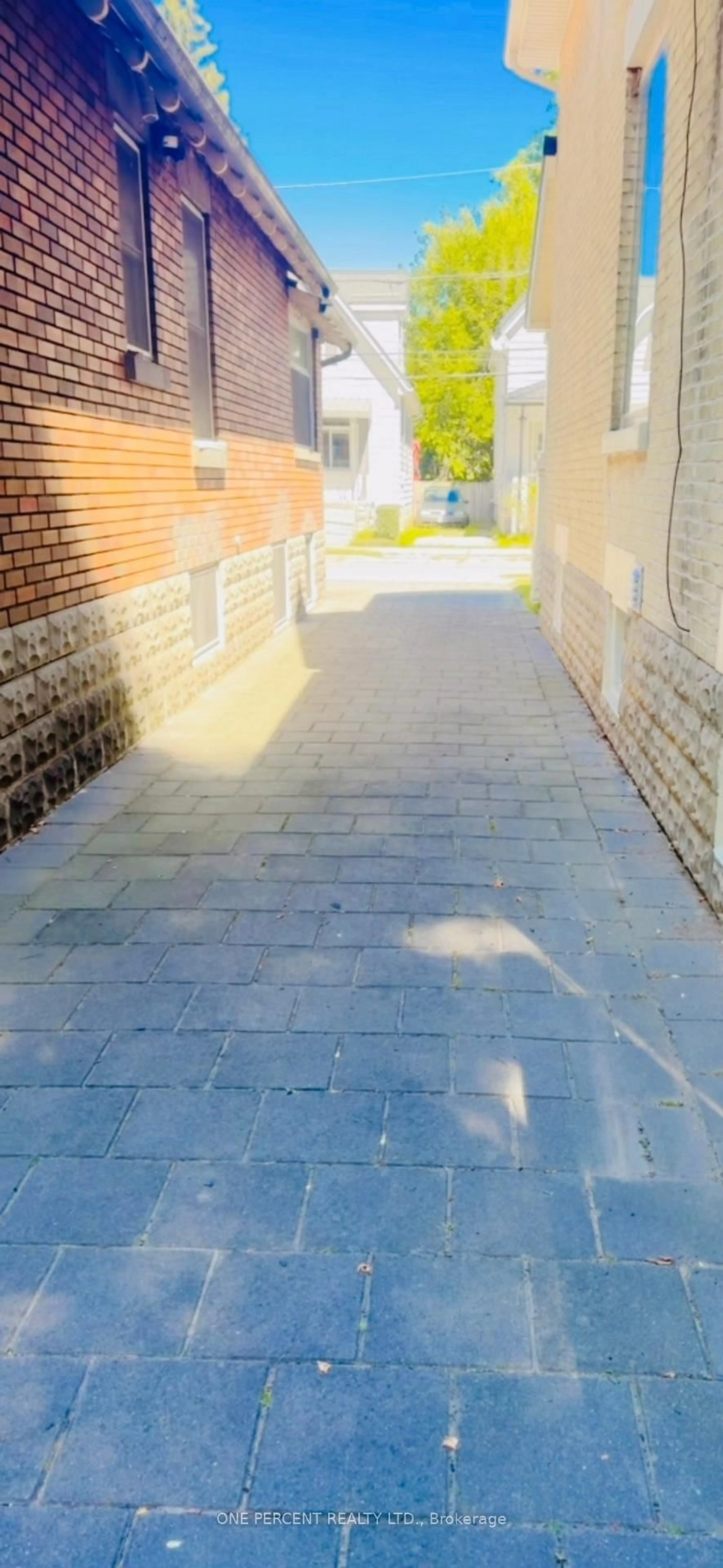 Unknown for 13 Moir St, London North Ontario N6H 1H7