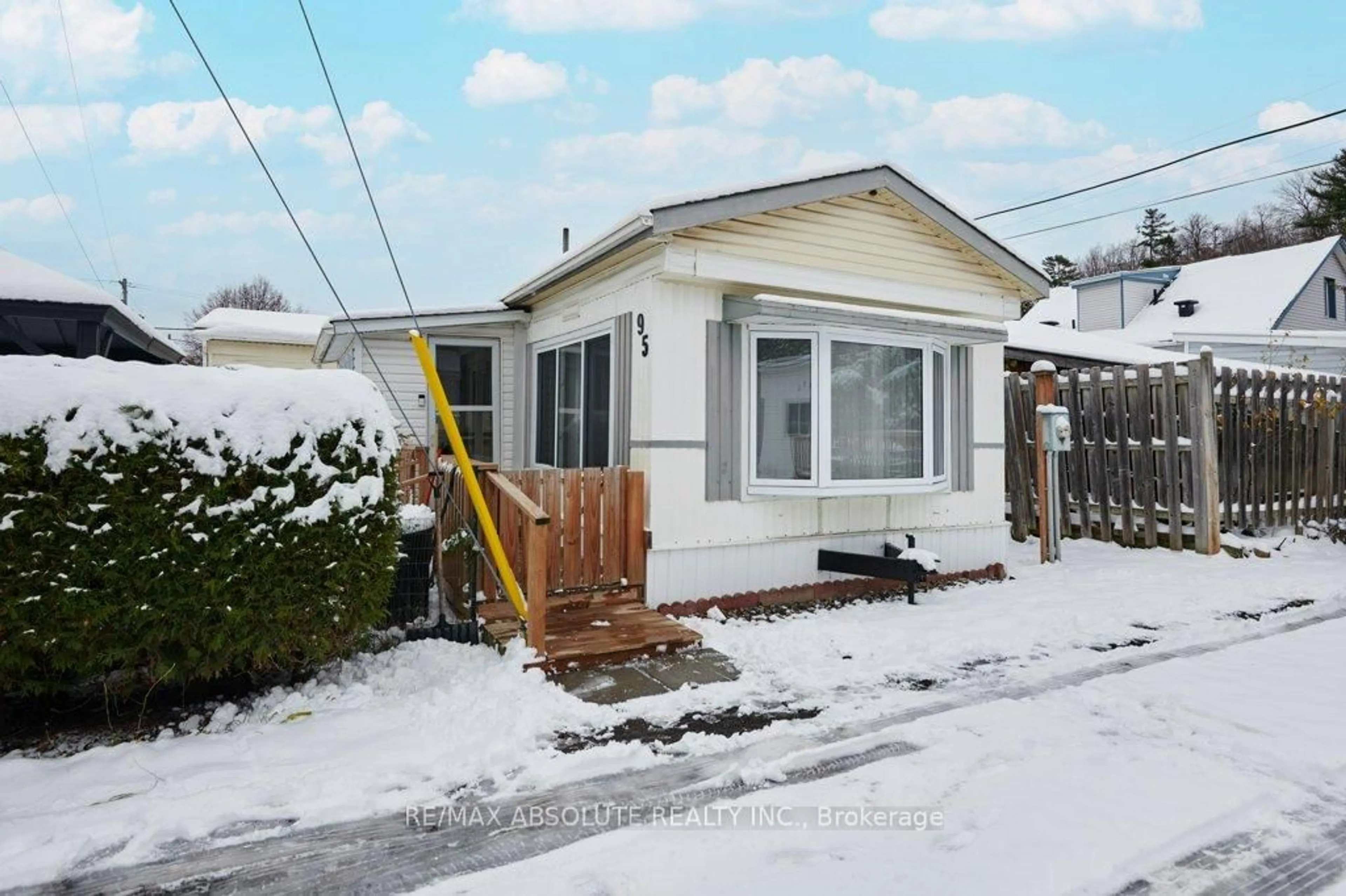 Home with vinyl exterior material, street for 3535 St. Joseph Blvd #95, Orleans Ontario K4A 0Z6