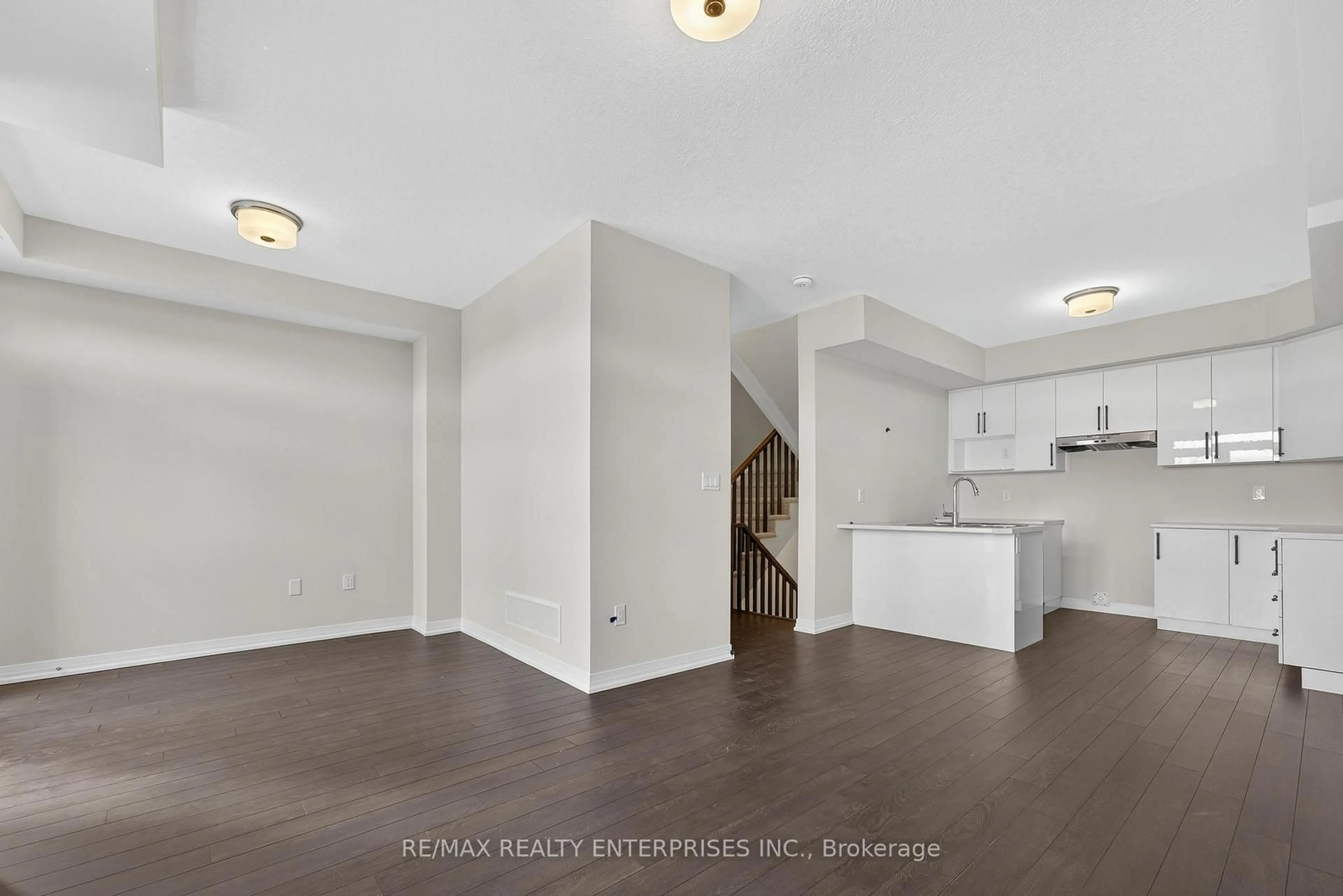 Unknown for 660 Colborne St #31, Brantford Ontario N3T 5L5