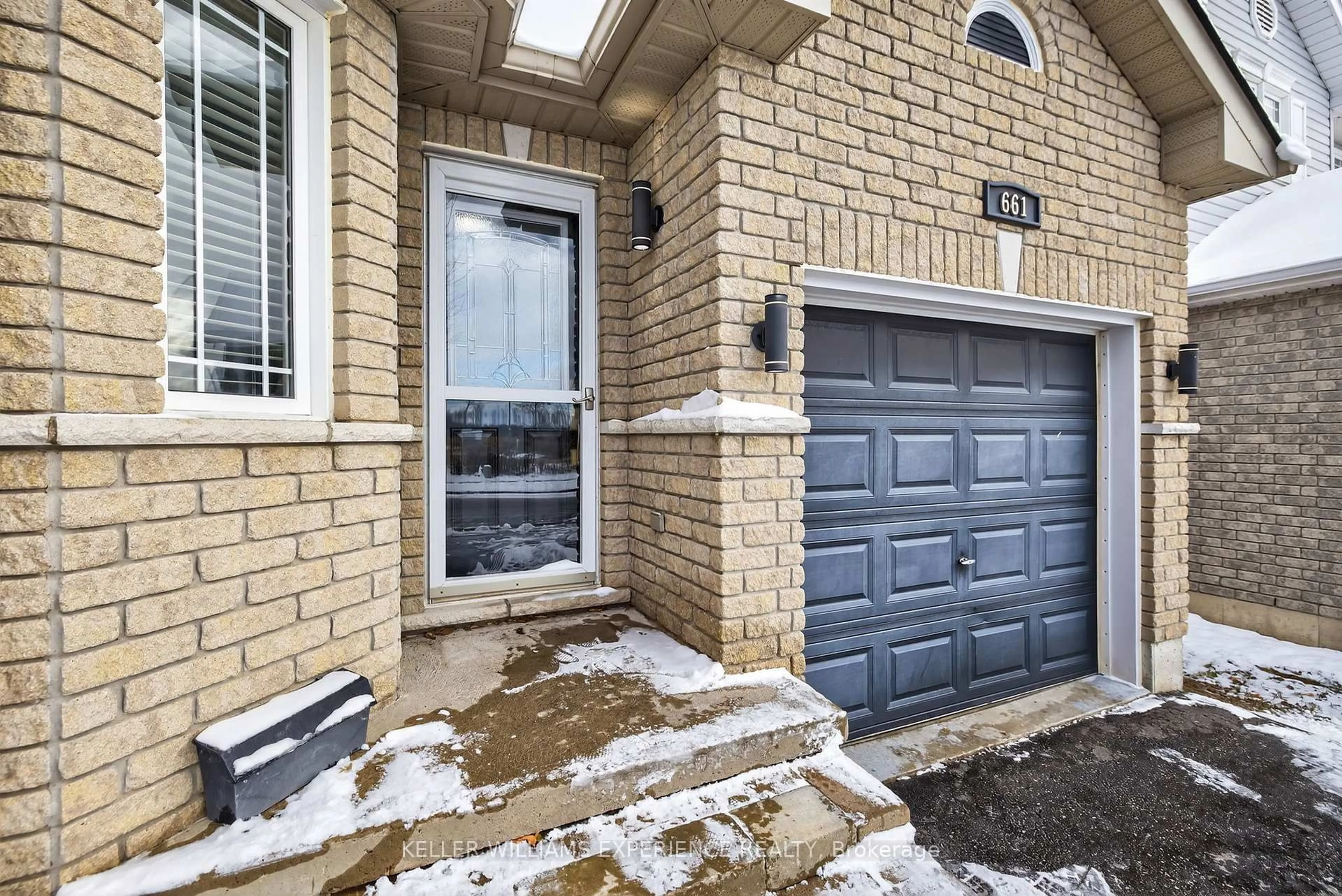 Unknown for 661 CLANCY Cres, Peterborough Ontario K9K 2S3