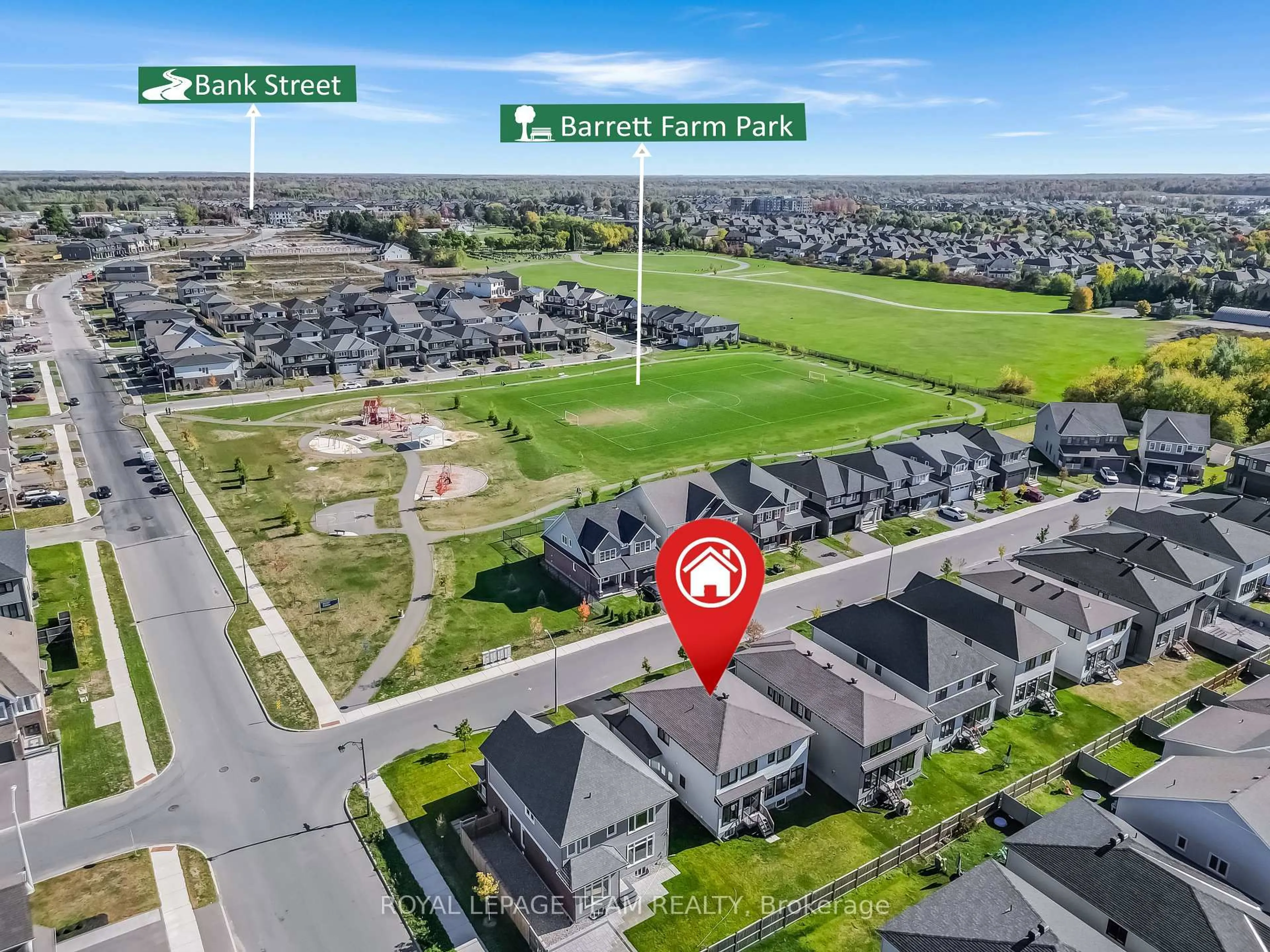 A pic from outside/outdoor area/front of a property/back of a property/a pic from drone, street for 711 Moonflower Cres, Ottawa Ontario K1T 0X8