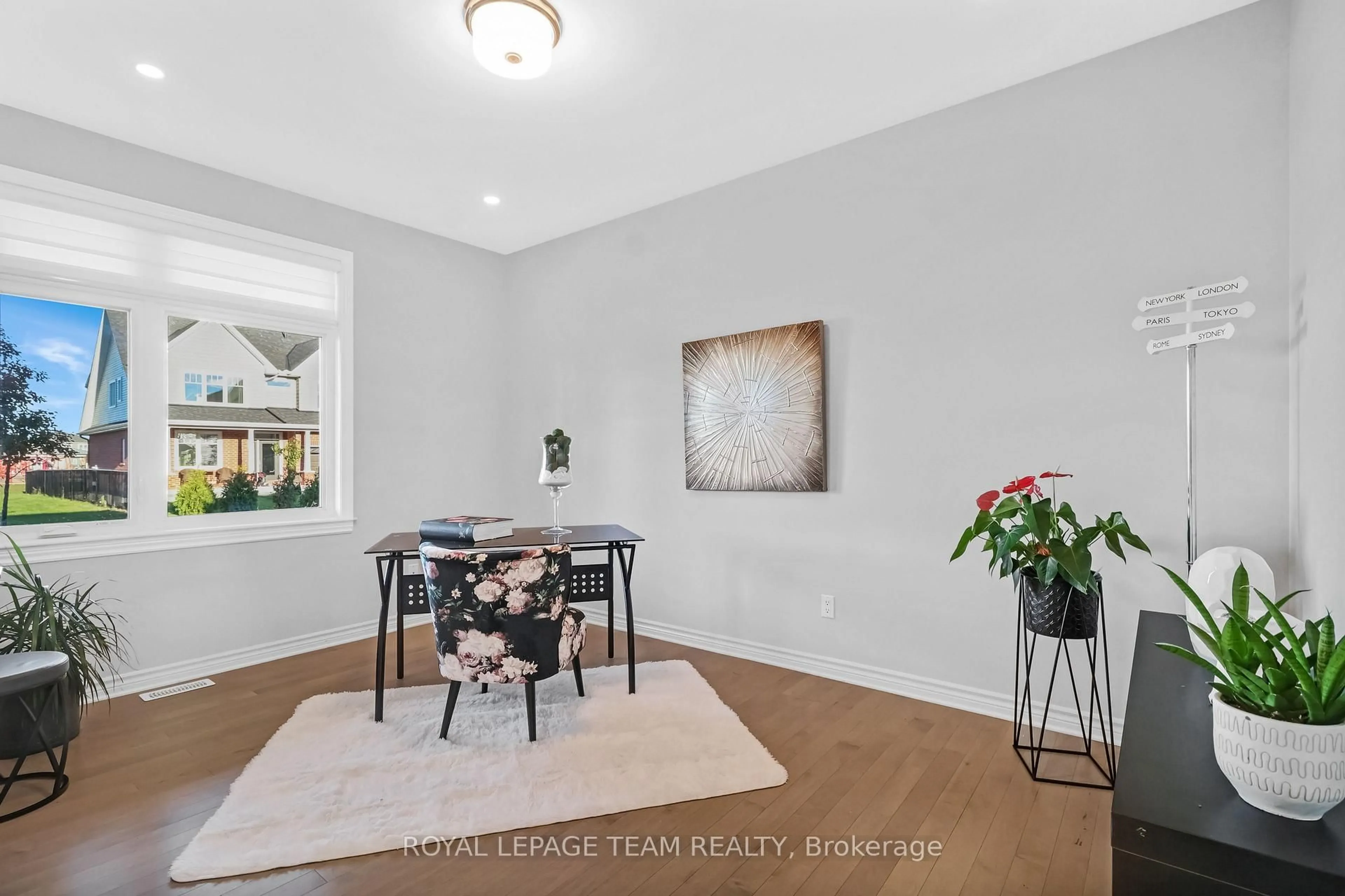 Unknown for 711 Moonflower Cres, Ottawa Ontario K1T 0X8