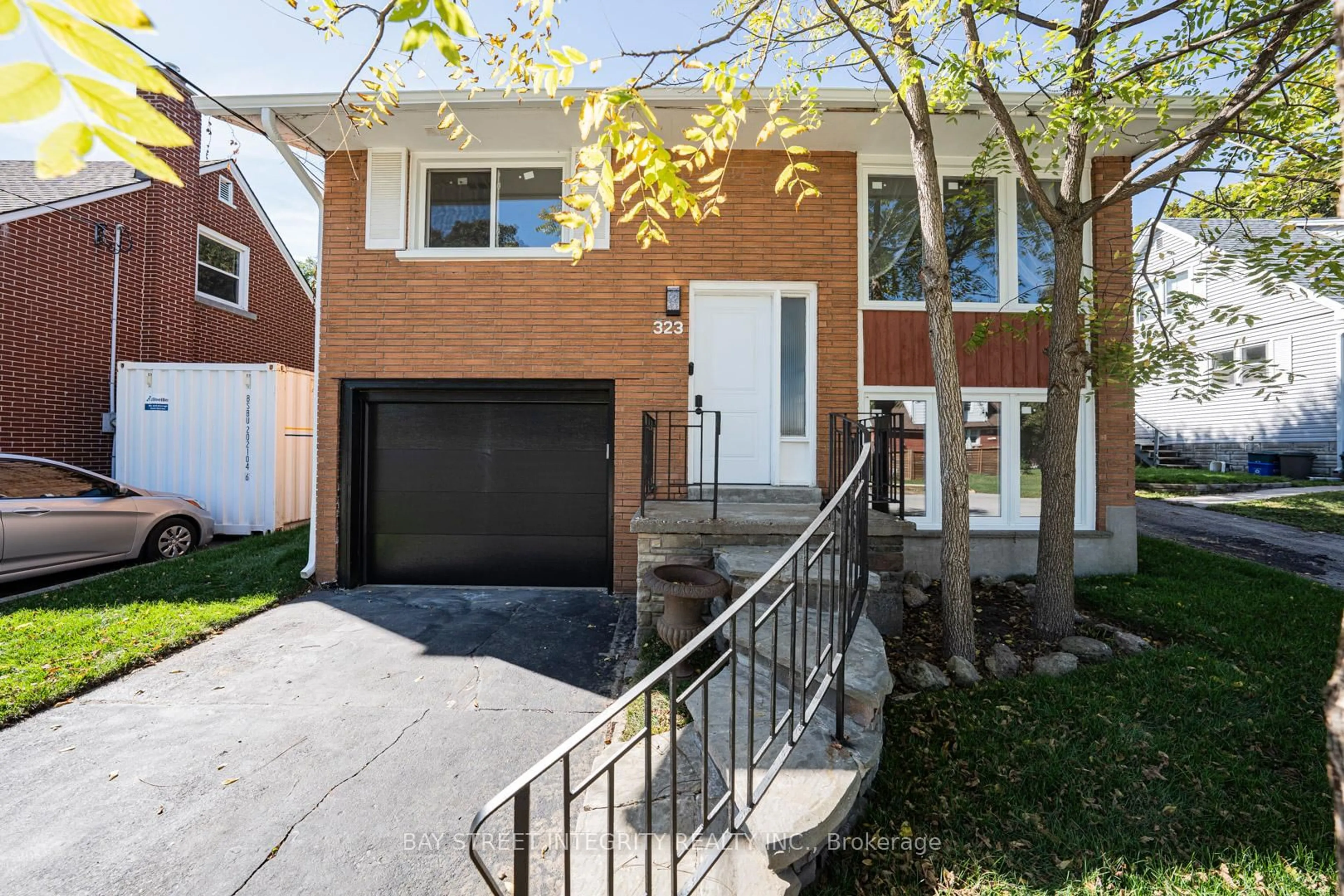 Home with brick exterior material, street for 323 Clifton Rd, Kitchener Ontario N2H 4W1