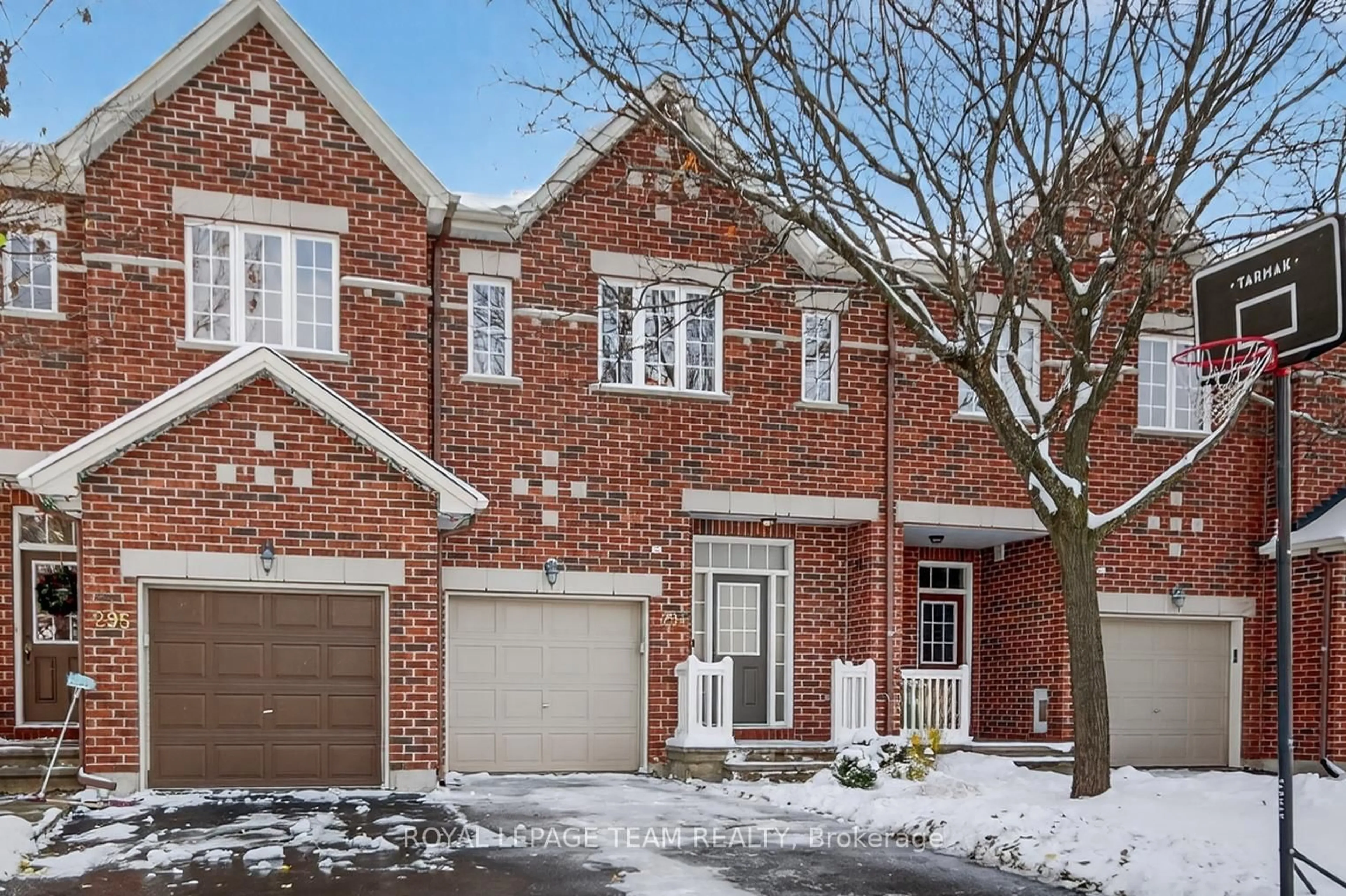 Home with brick exterior material, street for 293 Waymark Cres, Ottawa Ontario K2M 0A5