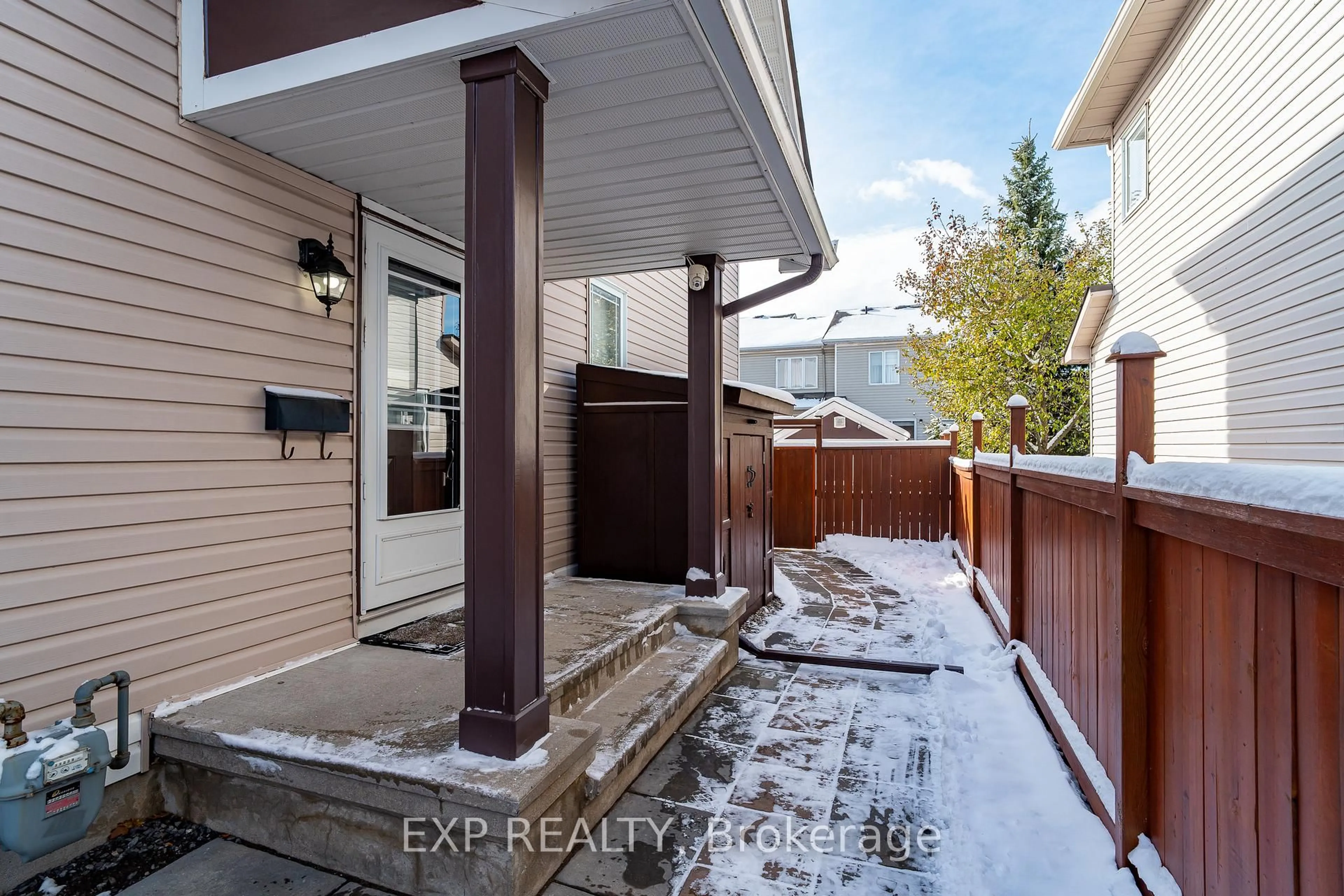 Unknown for 132 Grovemont Dr, Ottawa Ontario K2G 6Z9