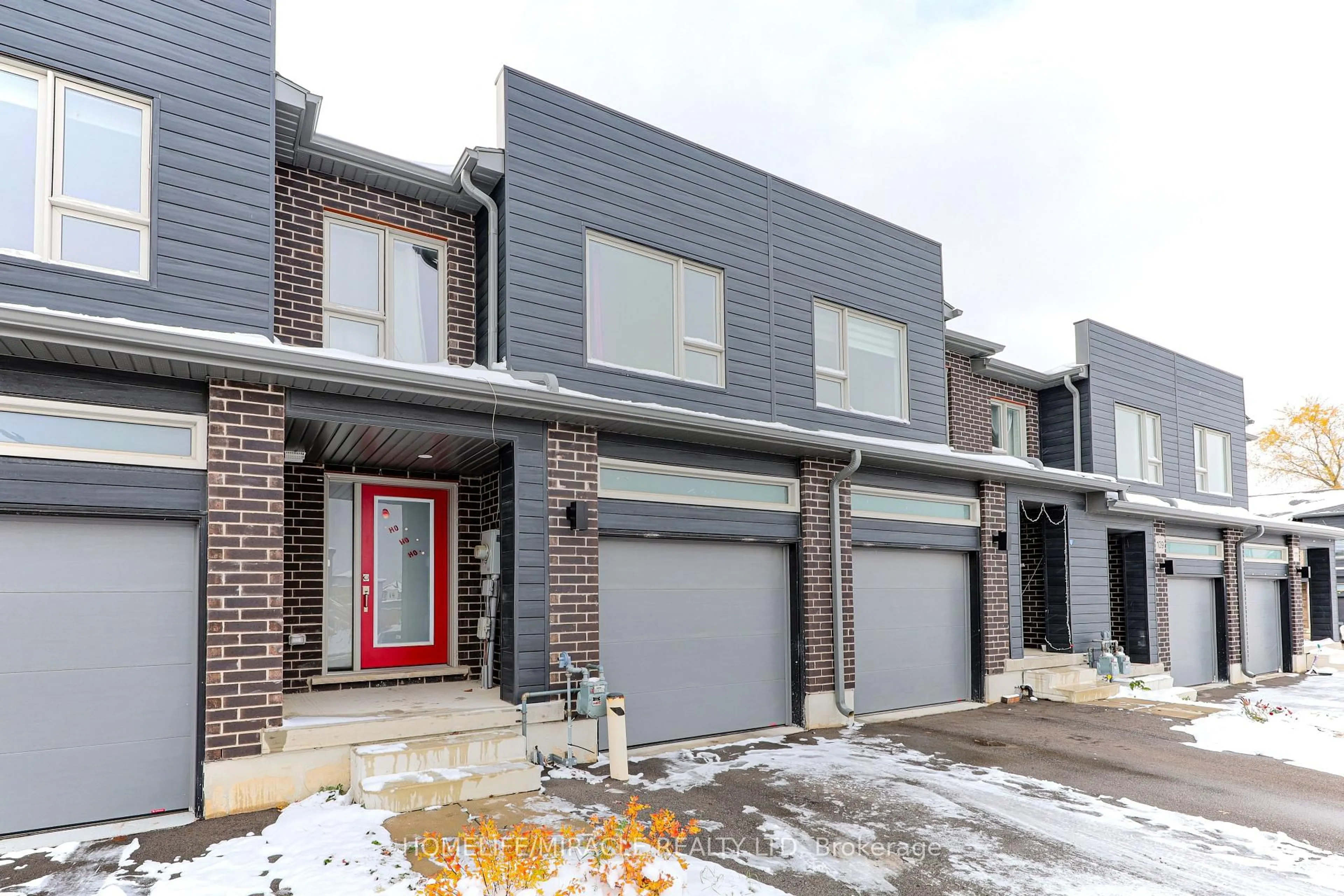 Home with brick exterior material, street for 105 Pony Way, Kitchener Ontario N2R 0R8