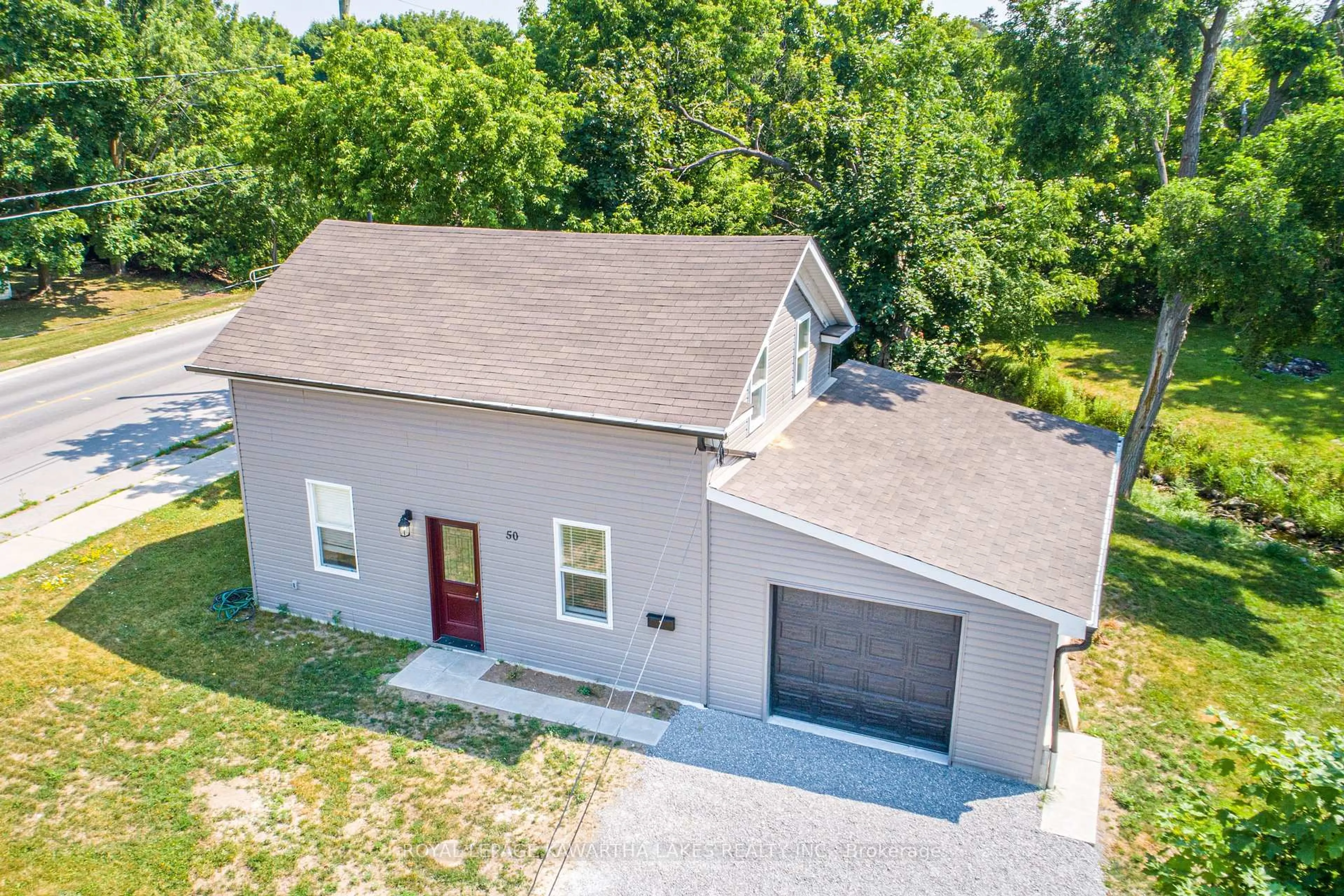 A pic from outside/outdoor area/front of a property/back of a property/a pic from drone, street for 50 St Patrick St, Kawartha Lakes Ontario K9V 1R3