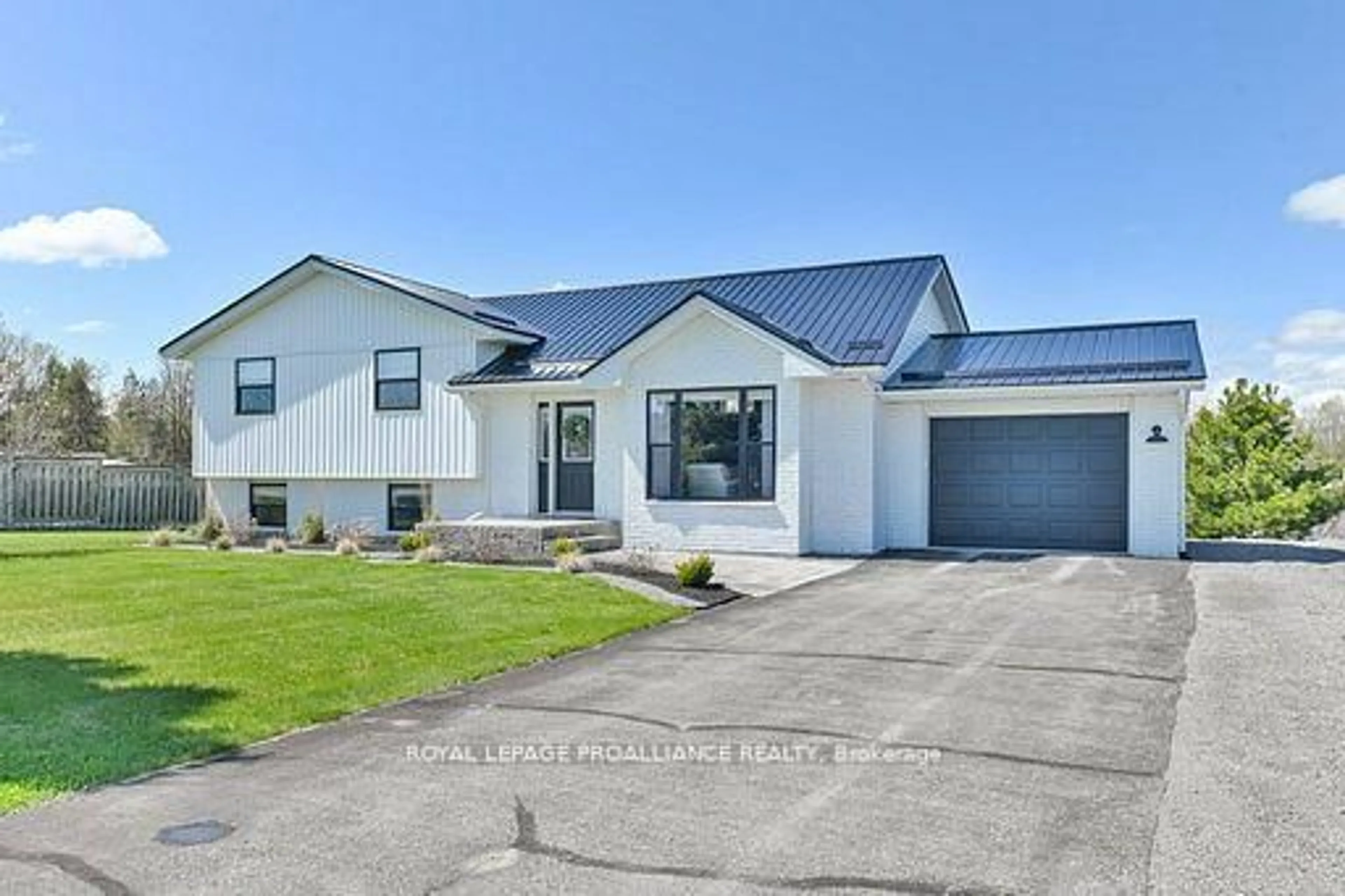 Home with vinyl exterior material, street for 1640 Carman Rd, Ingleside Ontario K8V 5P4