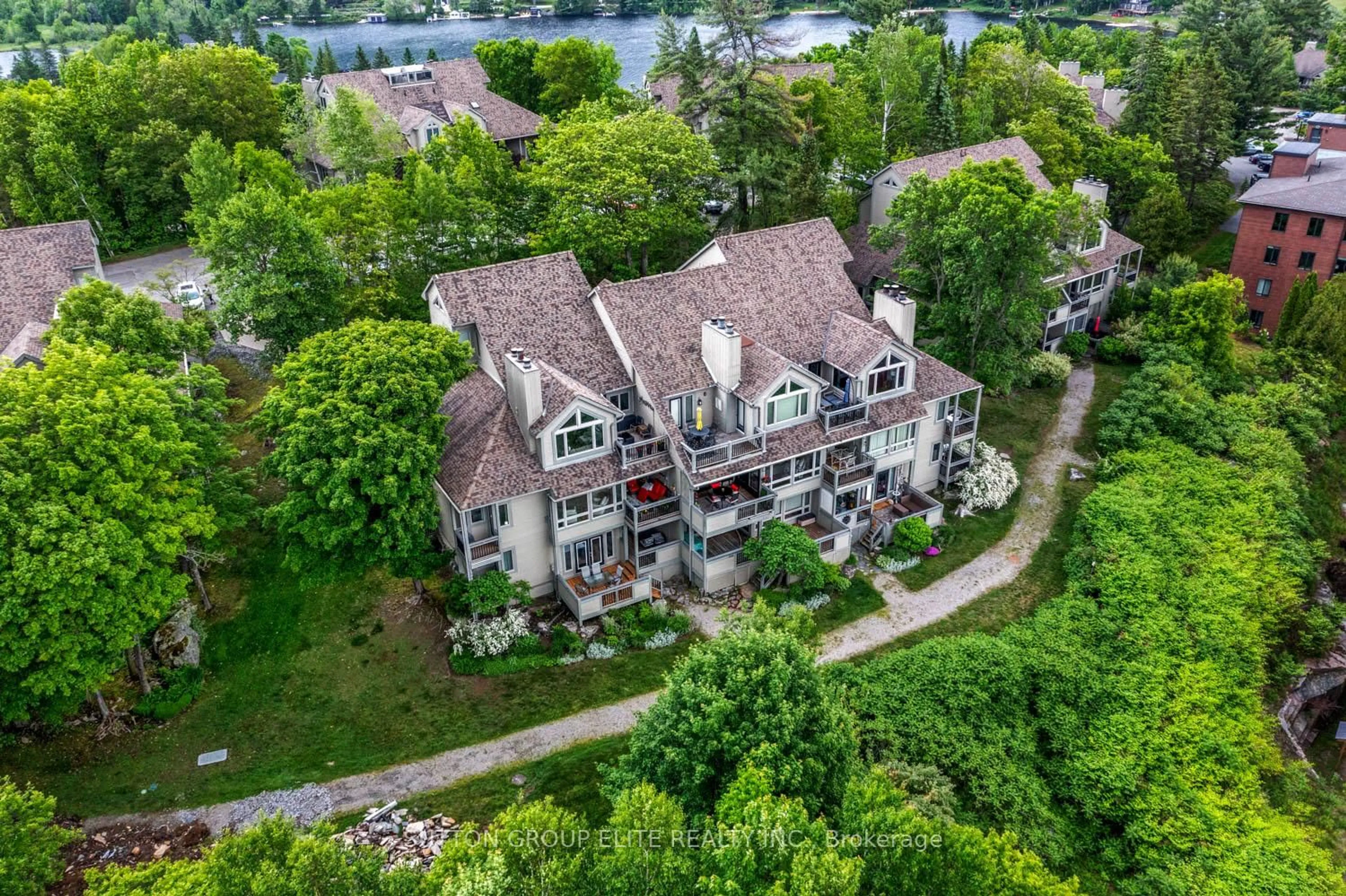 A pic from outside/outdoor area/front of a property/back of a property/a pic from drone, unknown for 1611 Grandview Hilltop Dr #16, Huntsville Ontario P1H 2J5