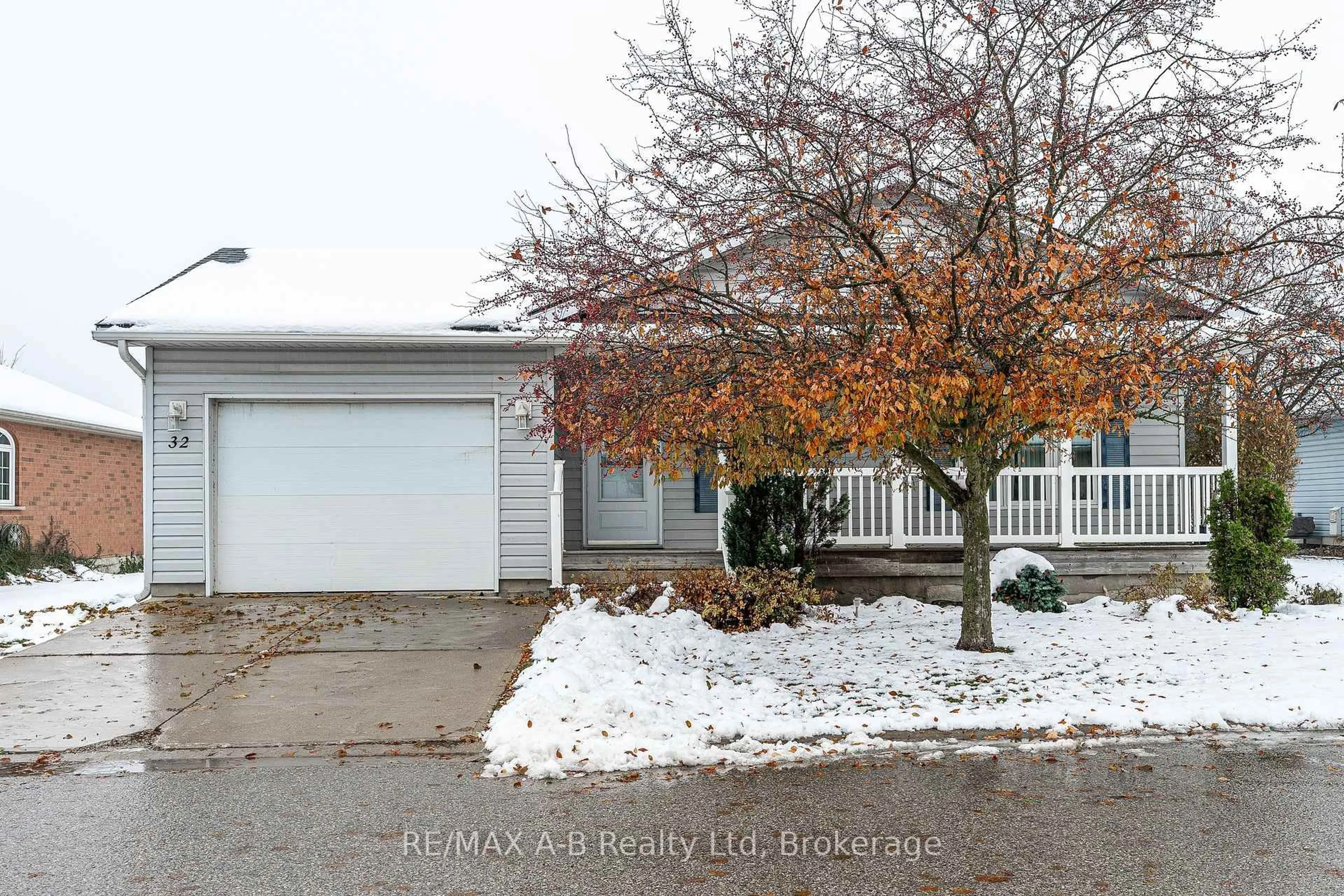 Unknown for 30 Ann St #32, St. Marys Ontario N4X 1C8