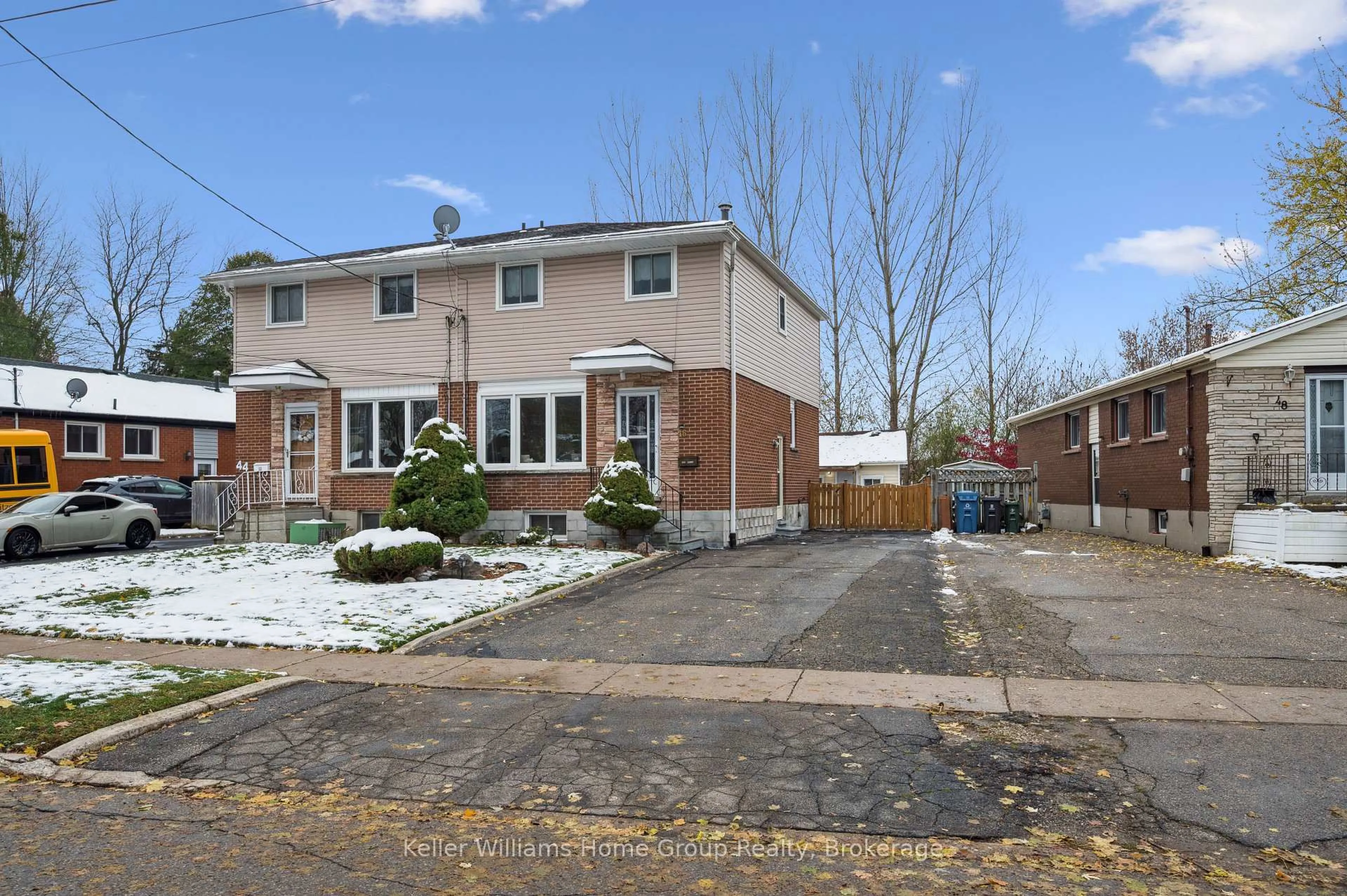 A pic from outside/outdoor area/front of a property/back of a property/a pic from drone, street for 46 Montana Rd, Guelph Ontario N1E 3M2